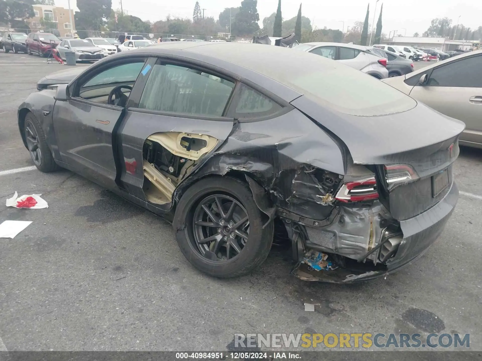 3 fotografías del automóvil dañado 5YJ3E1EA4NF210499 TESLA MODEL 3 2022