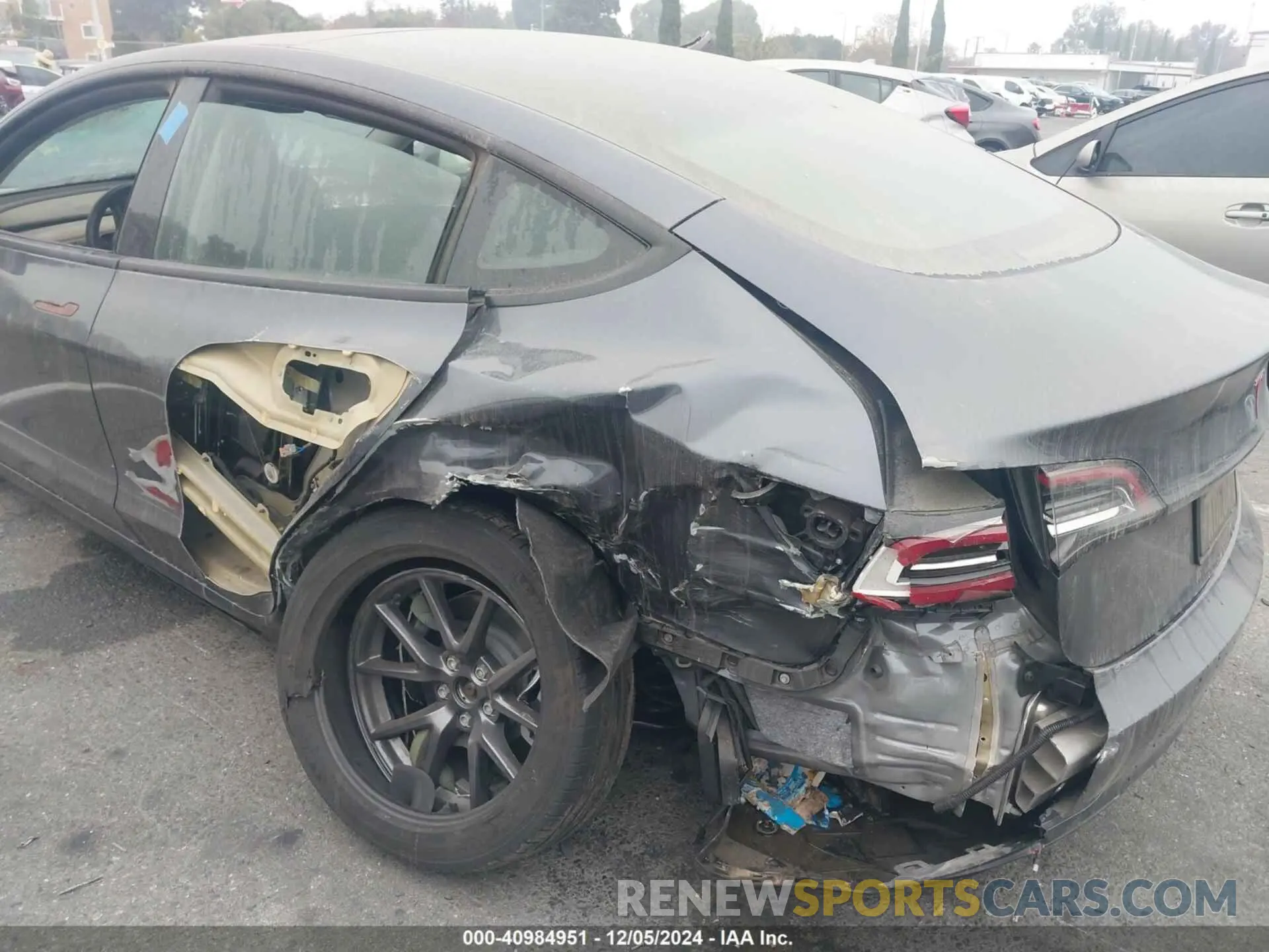 6 fotografías del automóvil dañado 5YJ3E1EA4NF210499 TESLA MODEL 3 2022