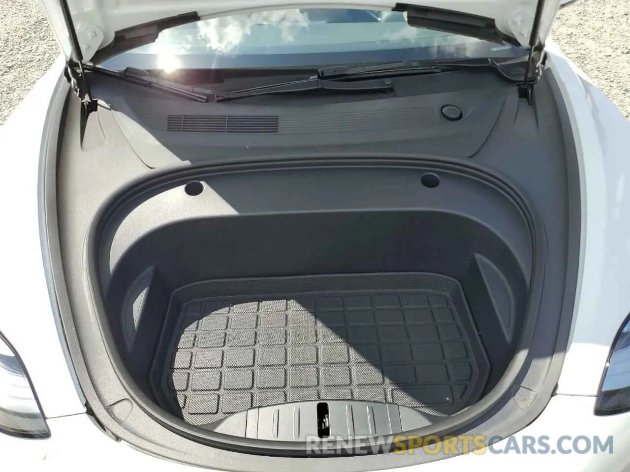 11 fotografías del automóvil dañado 5YJ3E1EA4NF295456 TESLA MODEL 3 2022