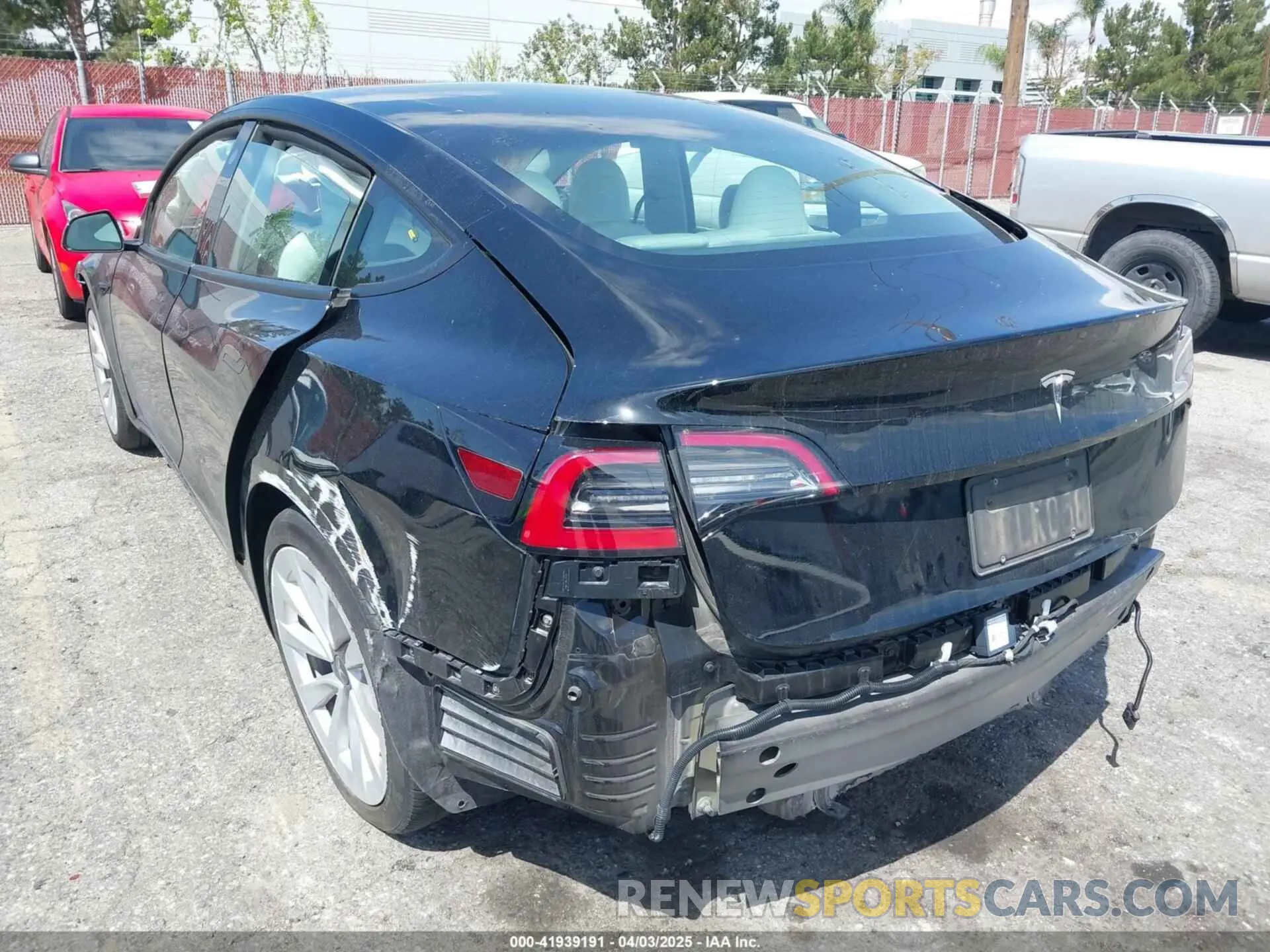 19 fotografías del automóvil dañado 5YJ3E1EA4NF316127 TESLA MODEL 3 2022