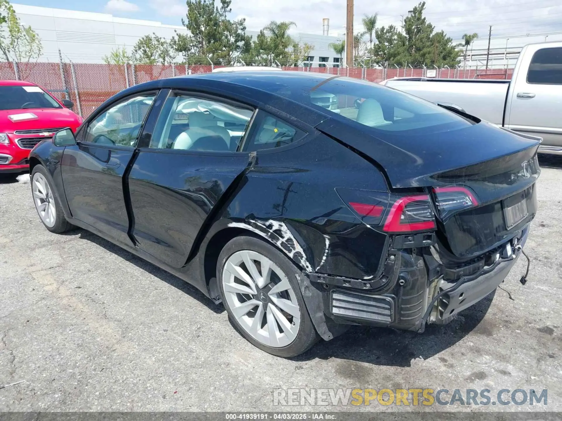 3 fotografías del automóvil dañado 5YJ3E1EA4NF316127 TESLA MODEL 3 2022
