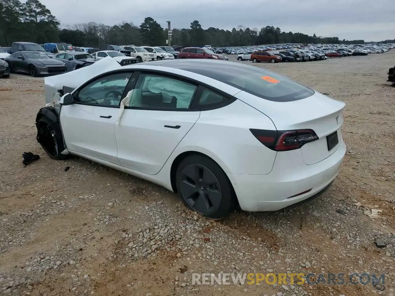 2 fotografías del automóvil dañado 5YJ3E1EA4NF323336 TESLA MODEL 3 2022