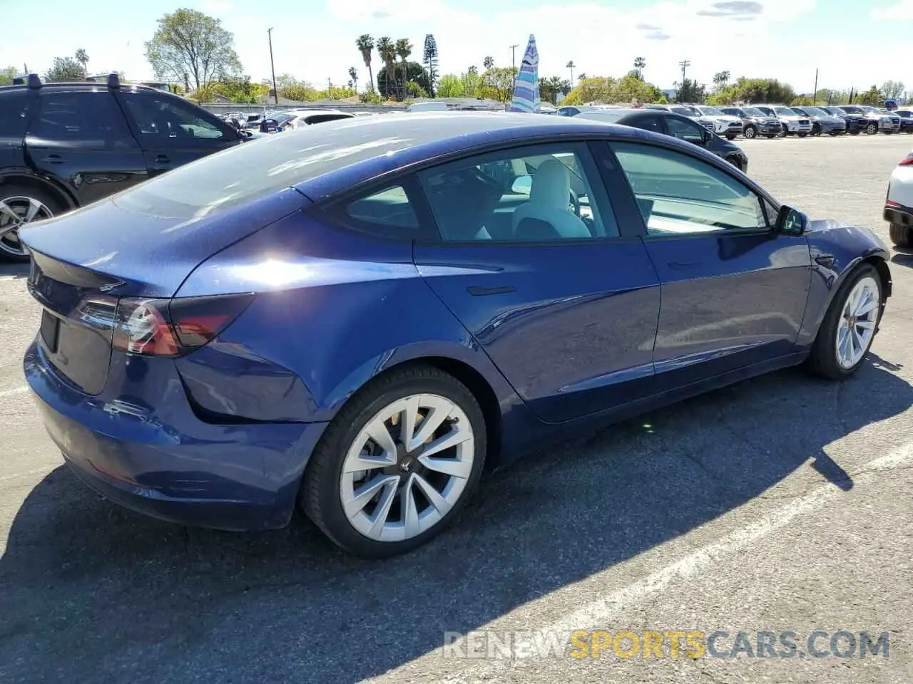 3 fotografías del automóvil dañado 5YJ3E1EA4NF361410 TESLA MODEL 3 2022