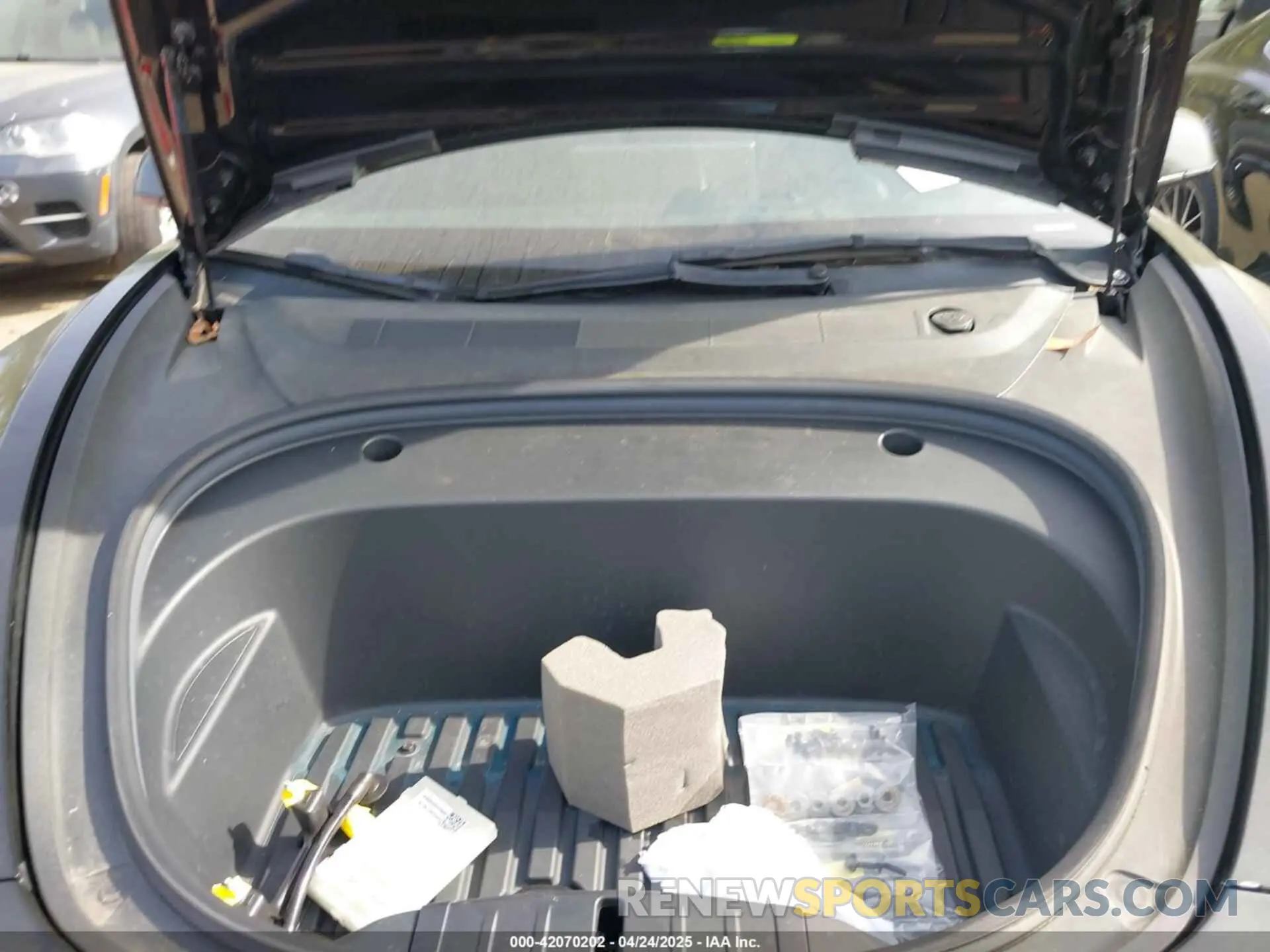 10 fotografías del automóvil dañado 5YJ3E1EA5NF102196 TESLA MODEL 3 2022