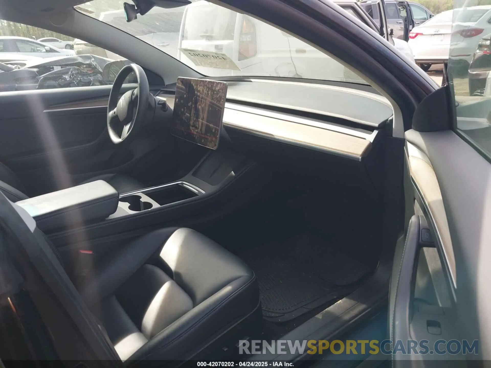 5 fotografías del automóvil dañado 5YJ3E1EA5NF102196 TESLA MODEL 3 2022