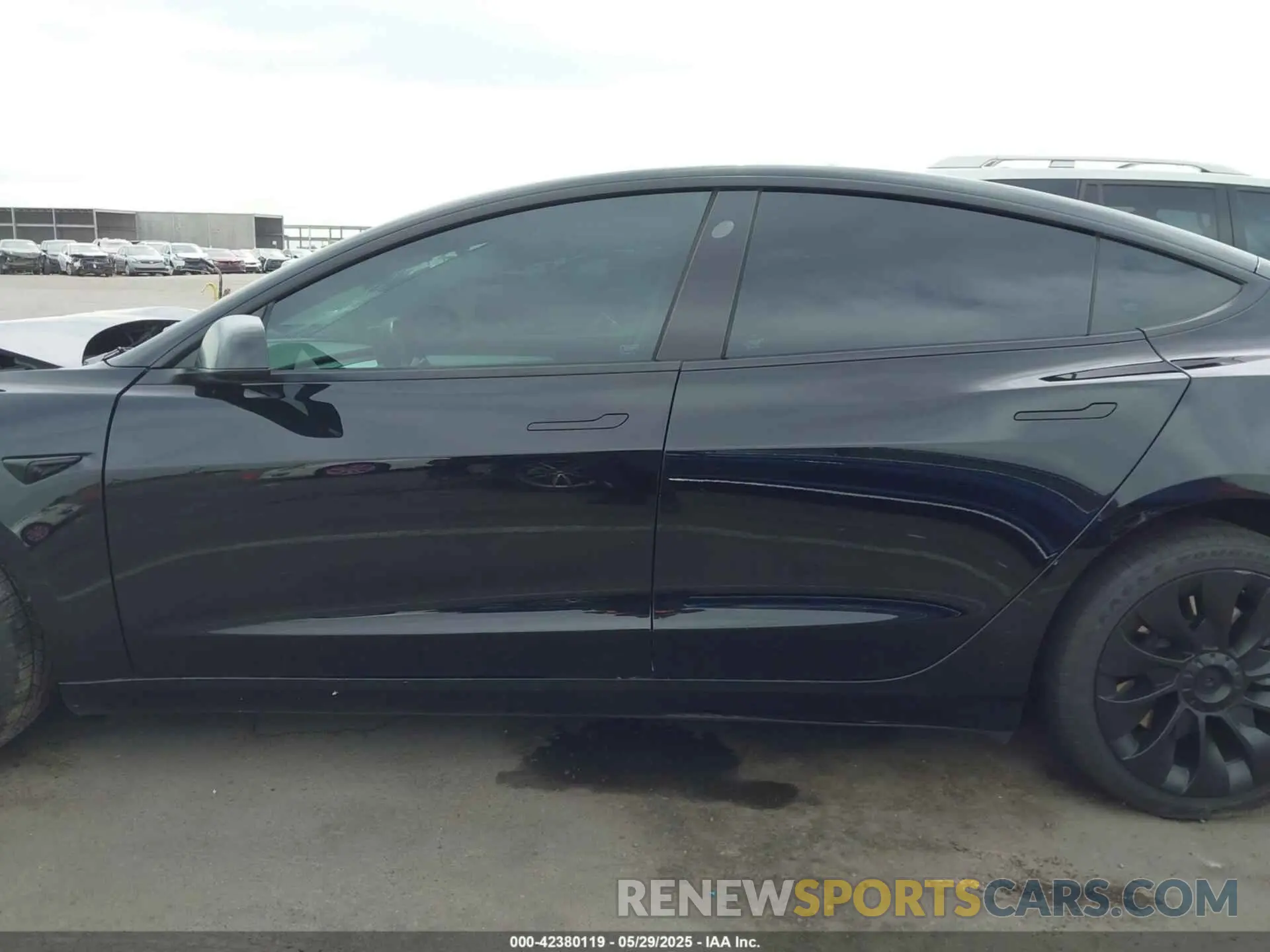 13 fotografías del automóvil dañado 5YJ3E1EA5NF136199 TESLA MODEL 3 2022
