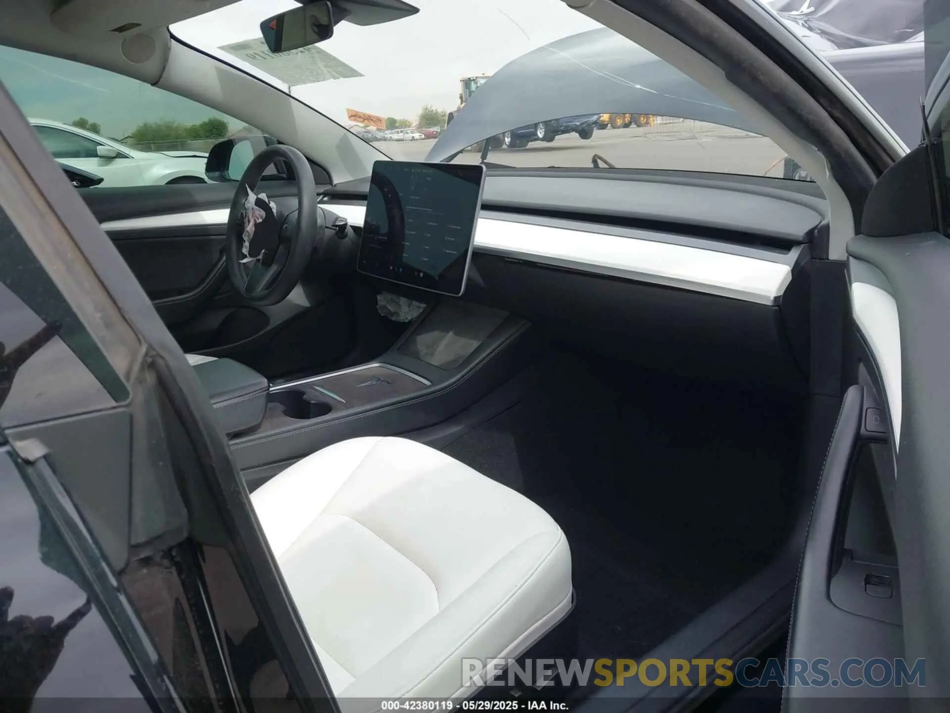 5 fotografías del automóvil dañado 5YJ3E1EA5NF136199 TESLA MODEL 3 2022