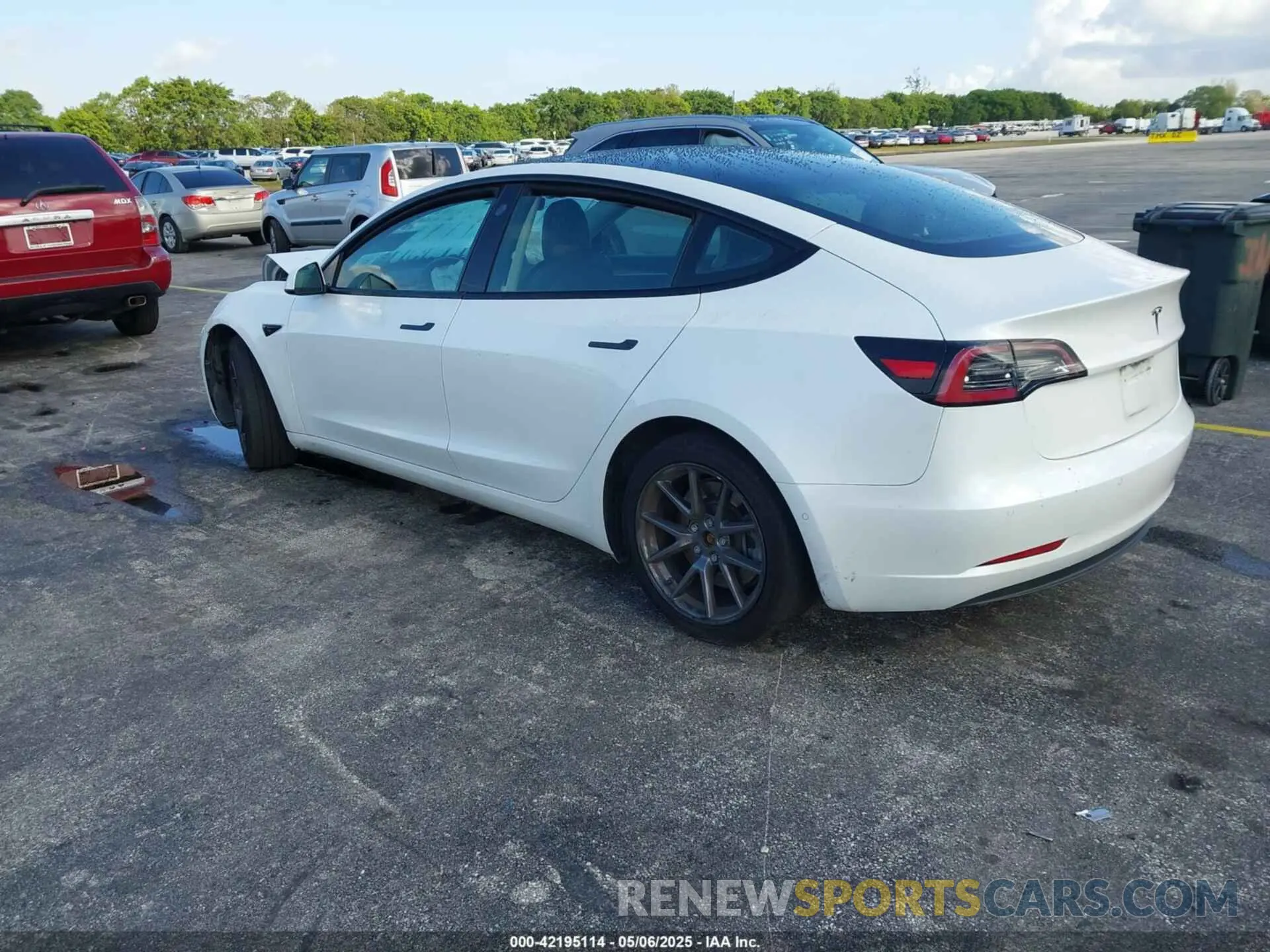 3 fotografías del automóvil dañado 5YJ3E1EA5NF164309 TESLA MODEL 3 2022