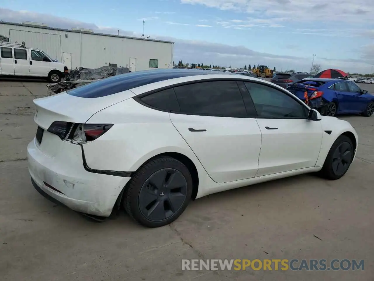 3 fotografías del automóvil dañado 5YJ3E1EA5NF201715 TESLA MODEL 3 2022