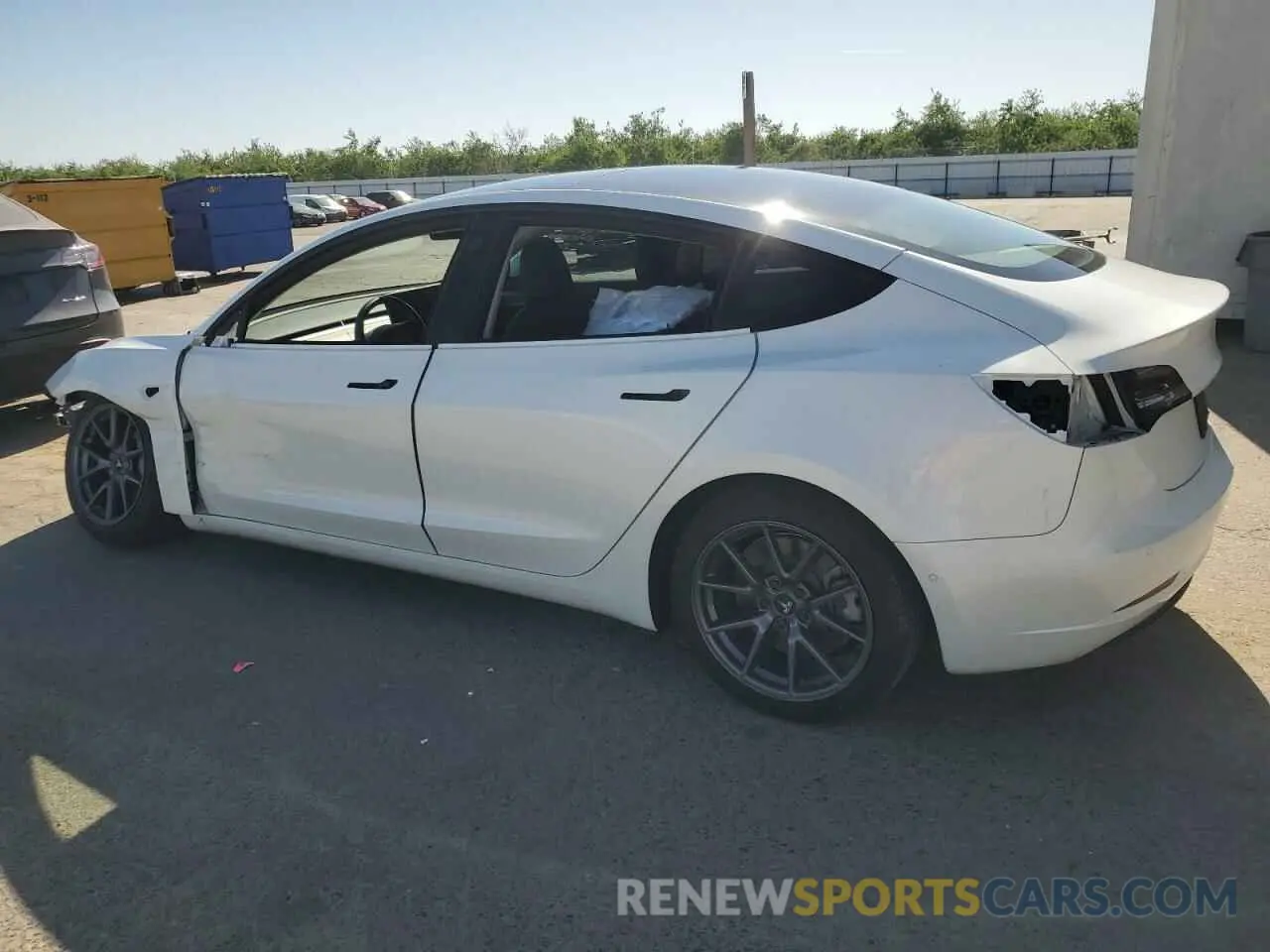 2 fotografías del automóvil dañado 5YJ3E1EA5NF252440 TESLA MODEL 3 2022