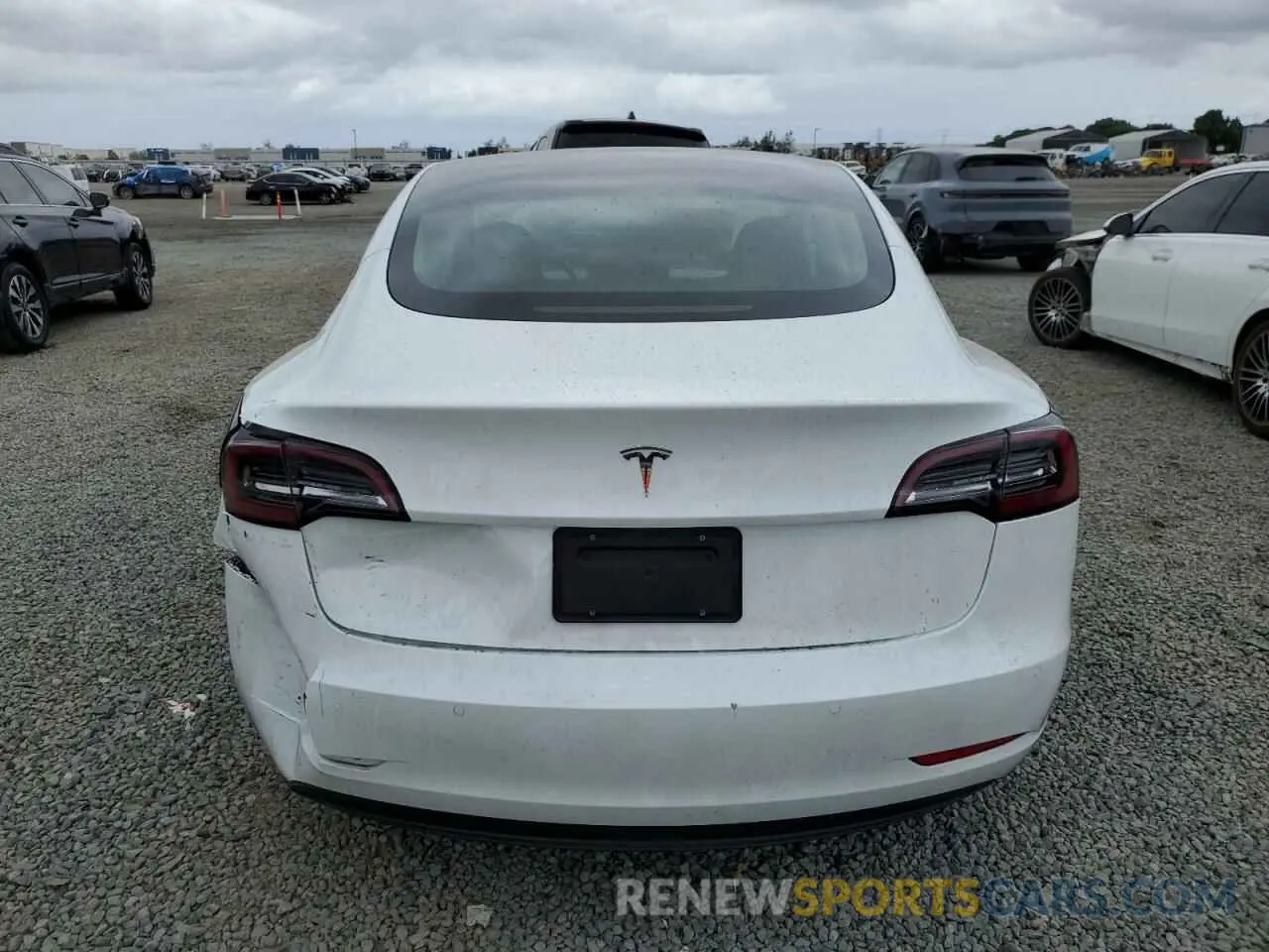 6 fotografías del automóvil dañado 5YJ3E1EA5NF321935 TESLA MODEL 3 2022