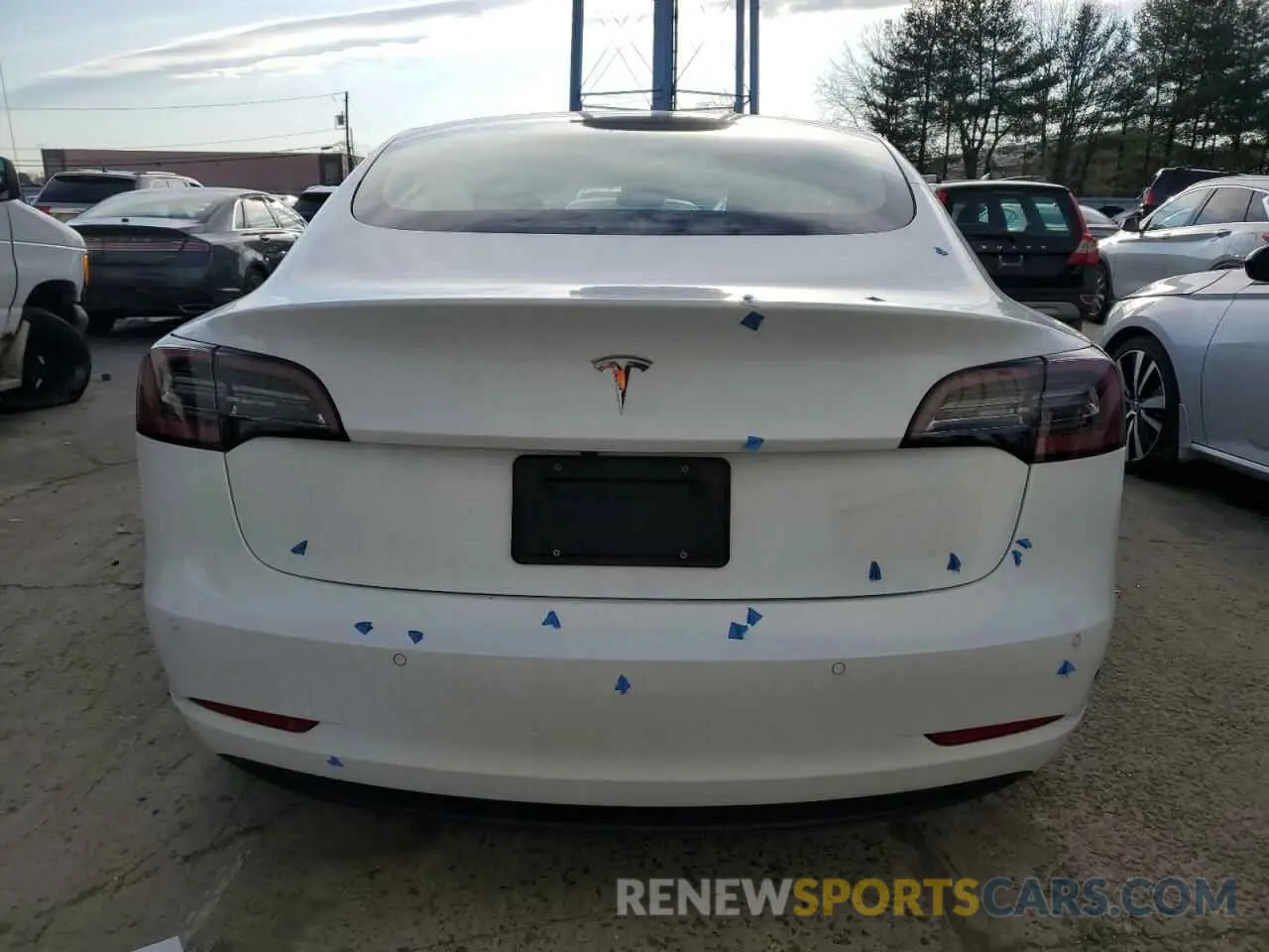 6 fotografías del automóvil dañado 5YJ3E1EA5NF326052 TESLA MODEL 3 2022