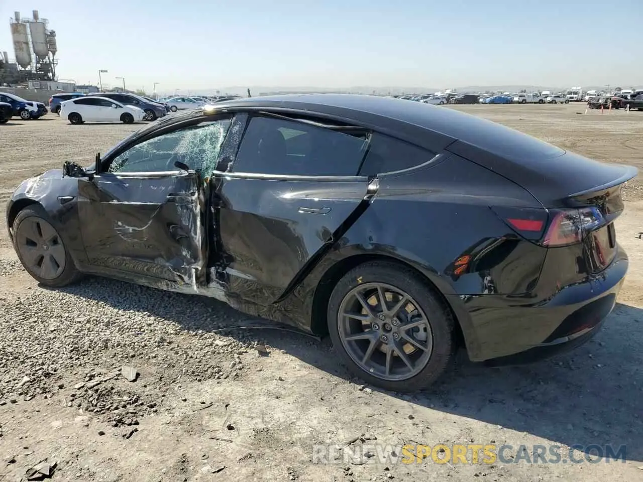 2 fotografías del automóvil dañado 5YJ3E1EA5NF329811 TESLA MODEL 3 2022