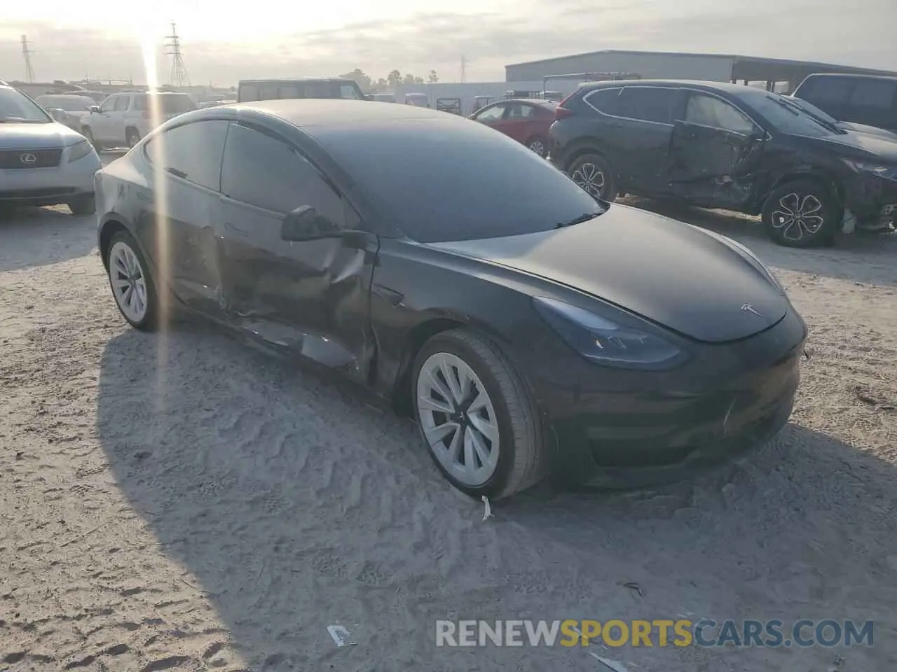 4 fotografías del automóvil dañado 5YJ3E1EA5NF352456 TESLA MODEL 3 2022