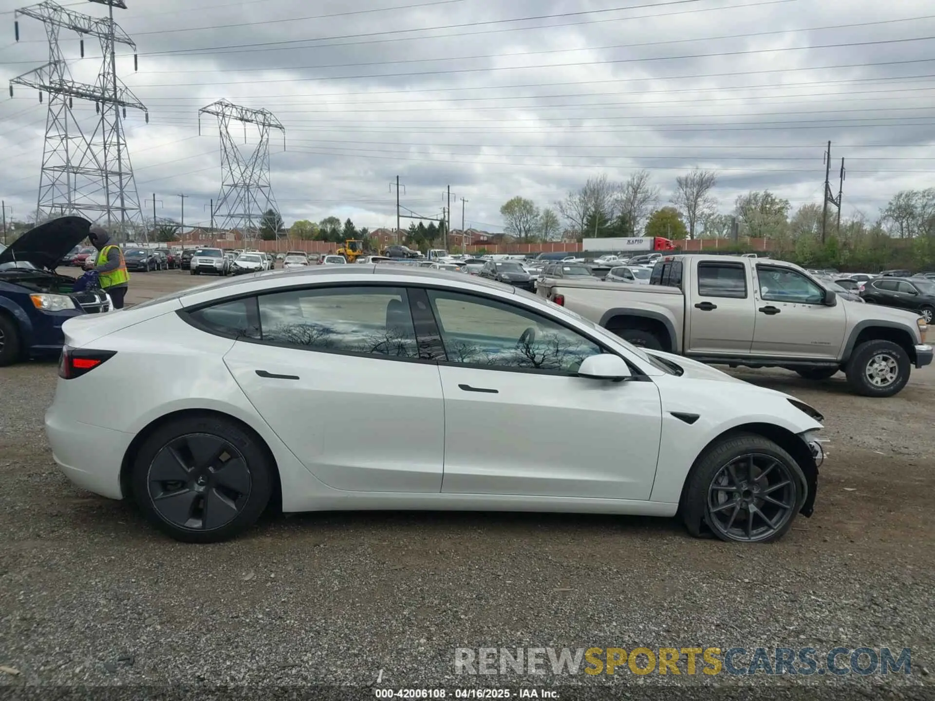 12 fotografías del automóvil dañado 5YJ3E1EA6NF252320 TESLA MODEL 3 2022