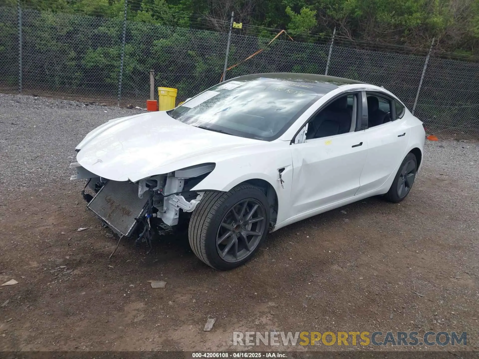 2 fotografías del automóvil dañado 5YJ3E1EA6NF252320 TESLA MODEL 3 2022