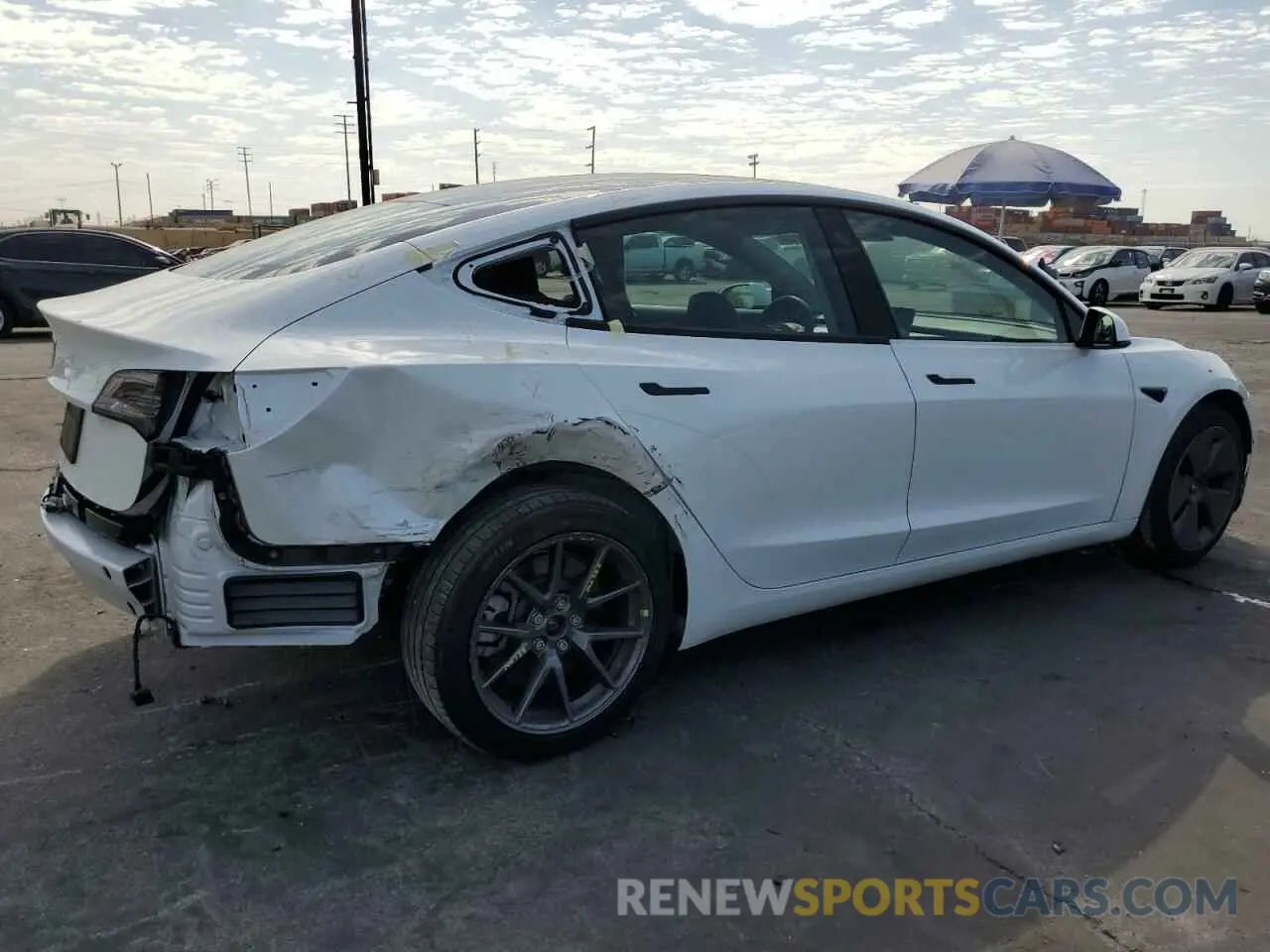 3 fotografías del automóvil dañado 5YJ3E1EA6NF331051 TESLA MODEL 3 2022
