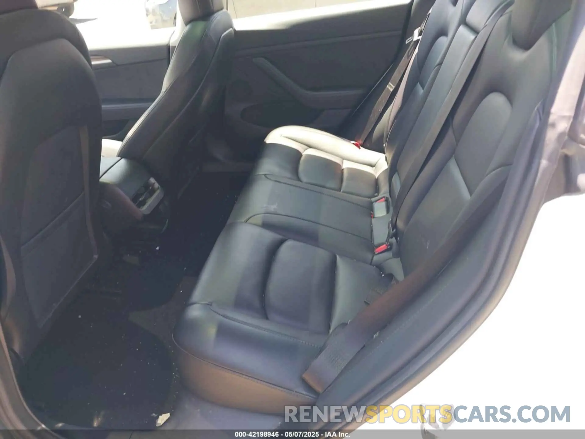 8 fotografías del automóvil dañado 5YJ3E1EA6NF332281 TESLA MODEL 3 2022