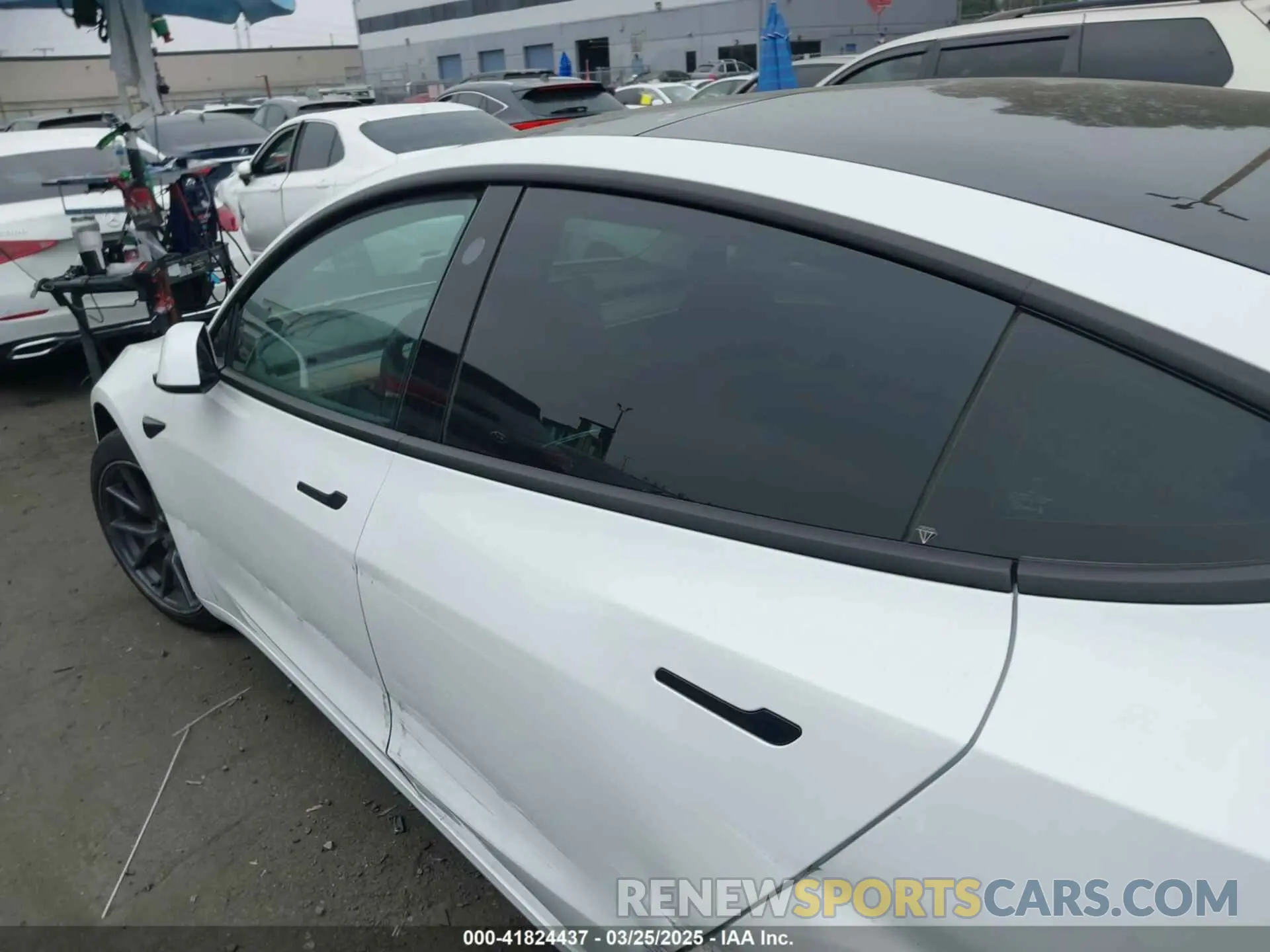 15 fotografías del automóvil dañado 5YJ3E1EA7NF108758 TESLA MODEL 3 2022