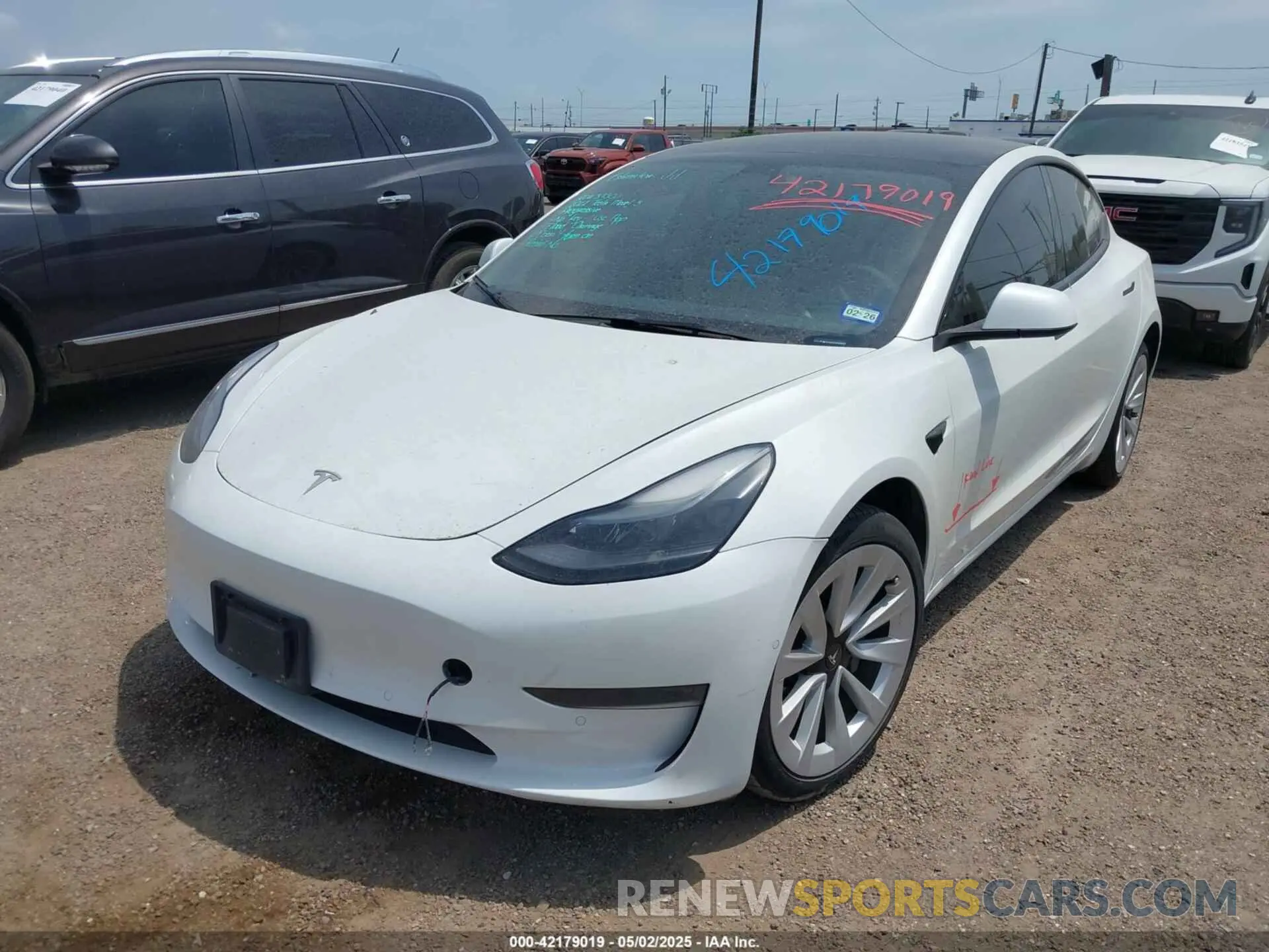 2 fotografías del automóvil dañado 5YJ3E1EA7NF338526 TESLA MODEL 3 2022