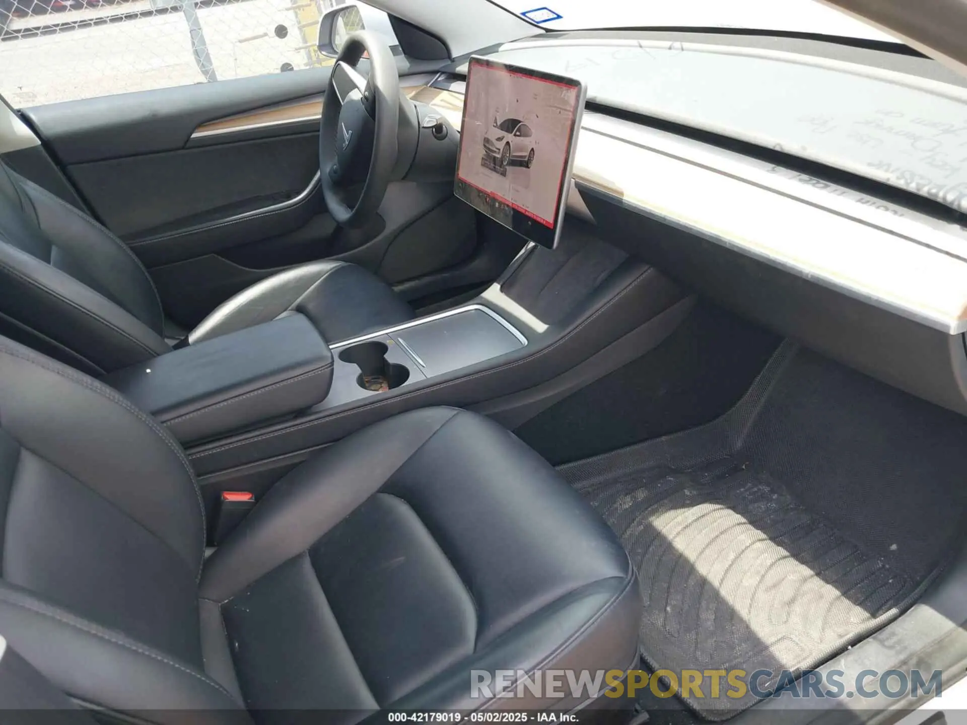 5 fotografías del automóvil dañado 5YJ3E1EA7NF338526 TESLA MODEL 3 2022
