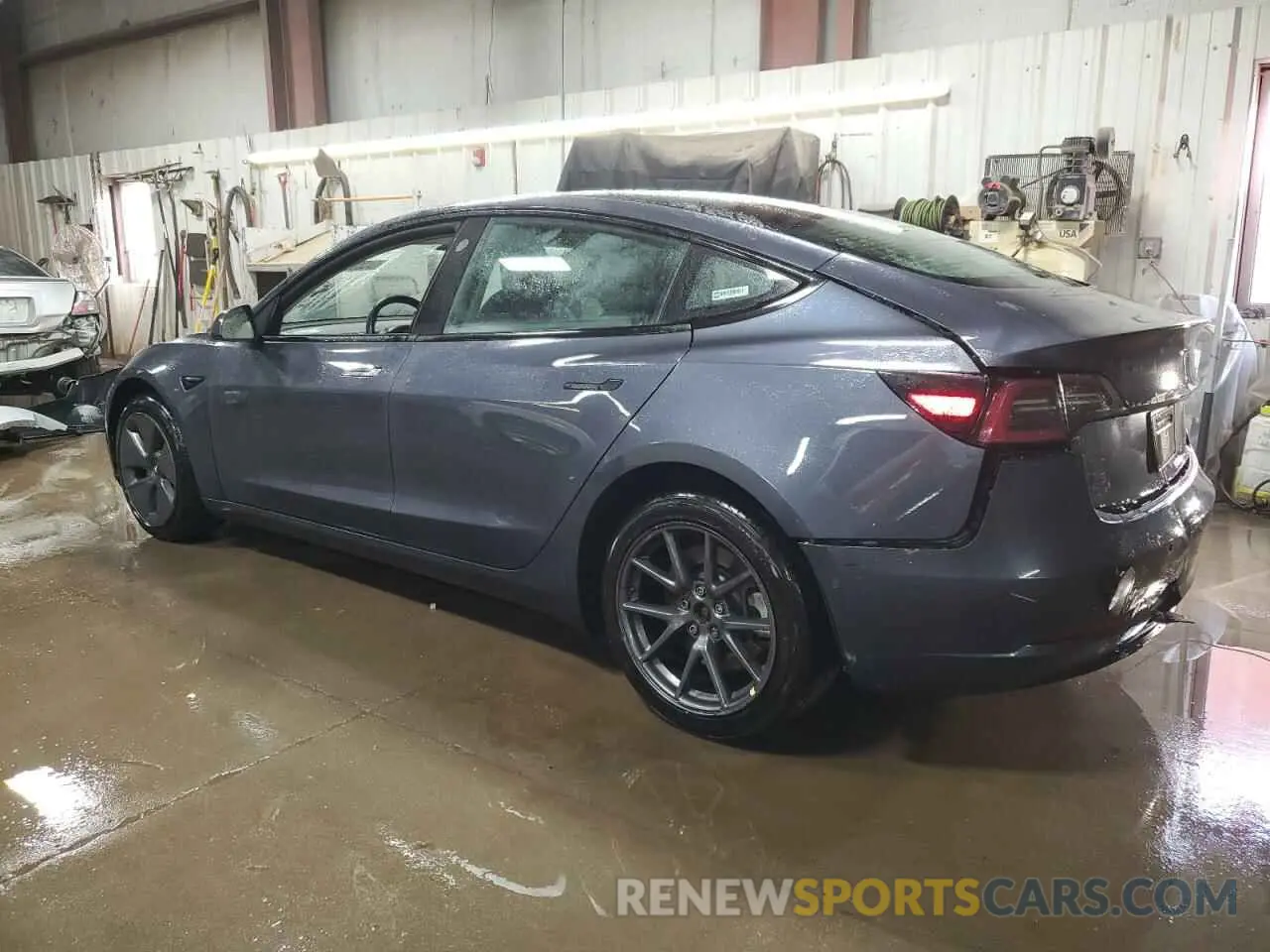 2 fotografías del automóvil dañado 5YJ3E1EA7NF370053 TESLA MODEL 3 2022
