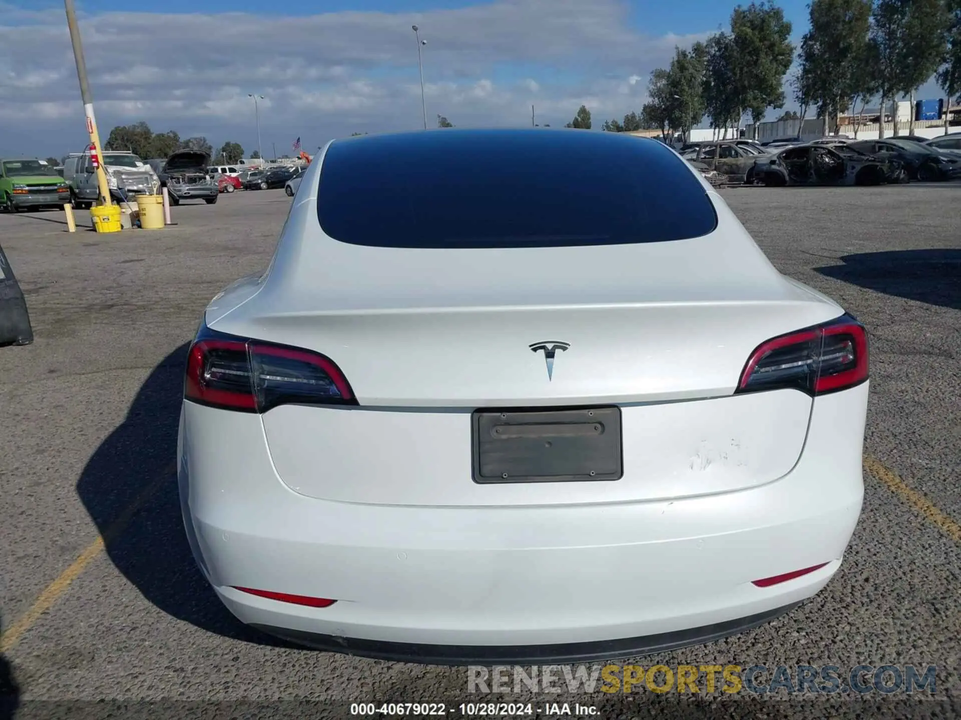 16 fotografías del automóvil dañado 5YJ3E1EA8NF144569 TESLA MODEL 3 2022