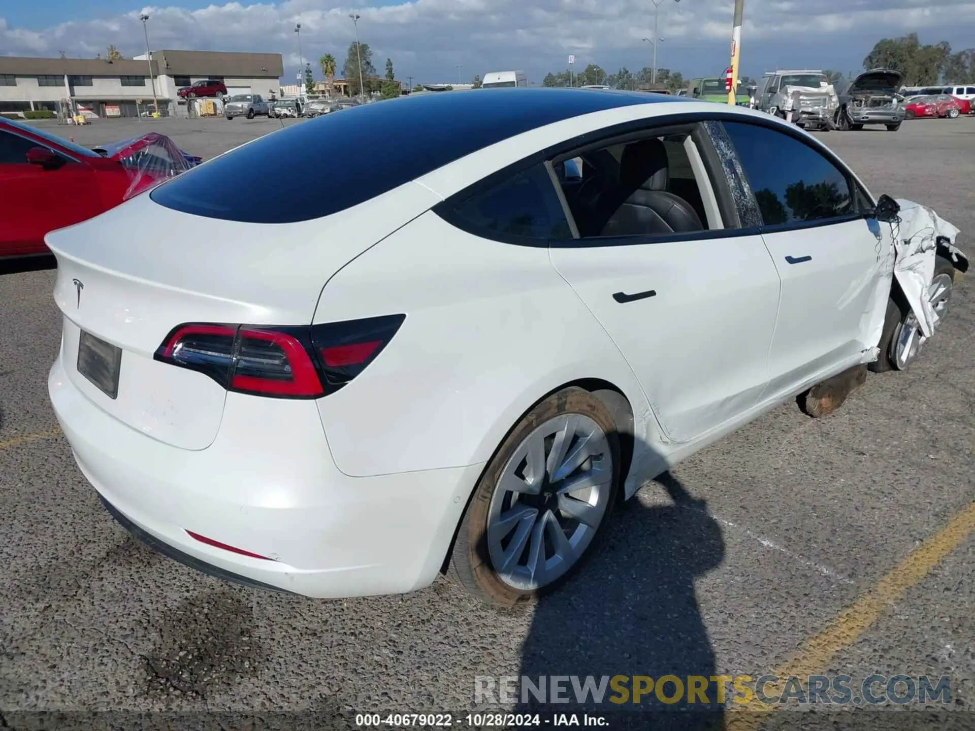 4 fotografías del automóvil dañado 5YJ3E1EA8NF144569 TESLA MODEL 3 2022