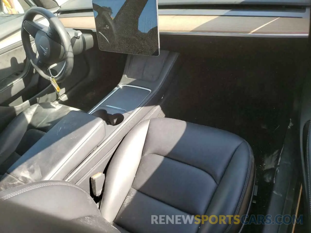 8 fotografías del automóvil dañado 5YJ3E1EA8NF147598 TESLA MODEL 3 2022