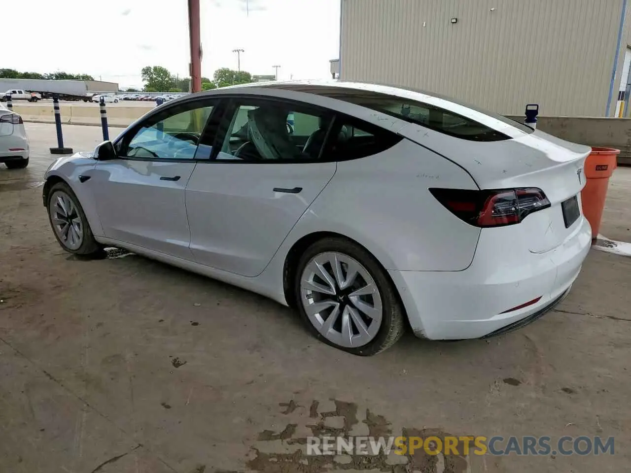 2 fotografías del automóvil dañado 5YJ3E1EA8NF187597 TESLA MODEL 3 2022