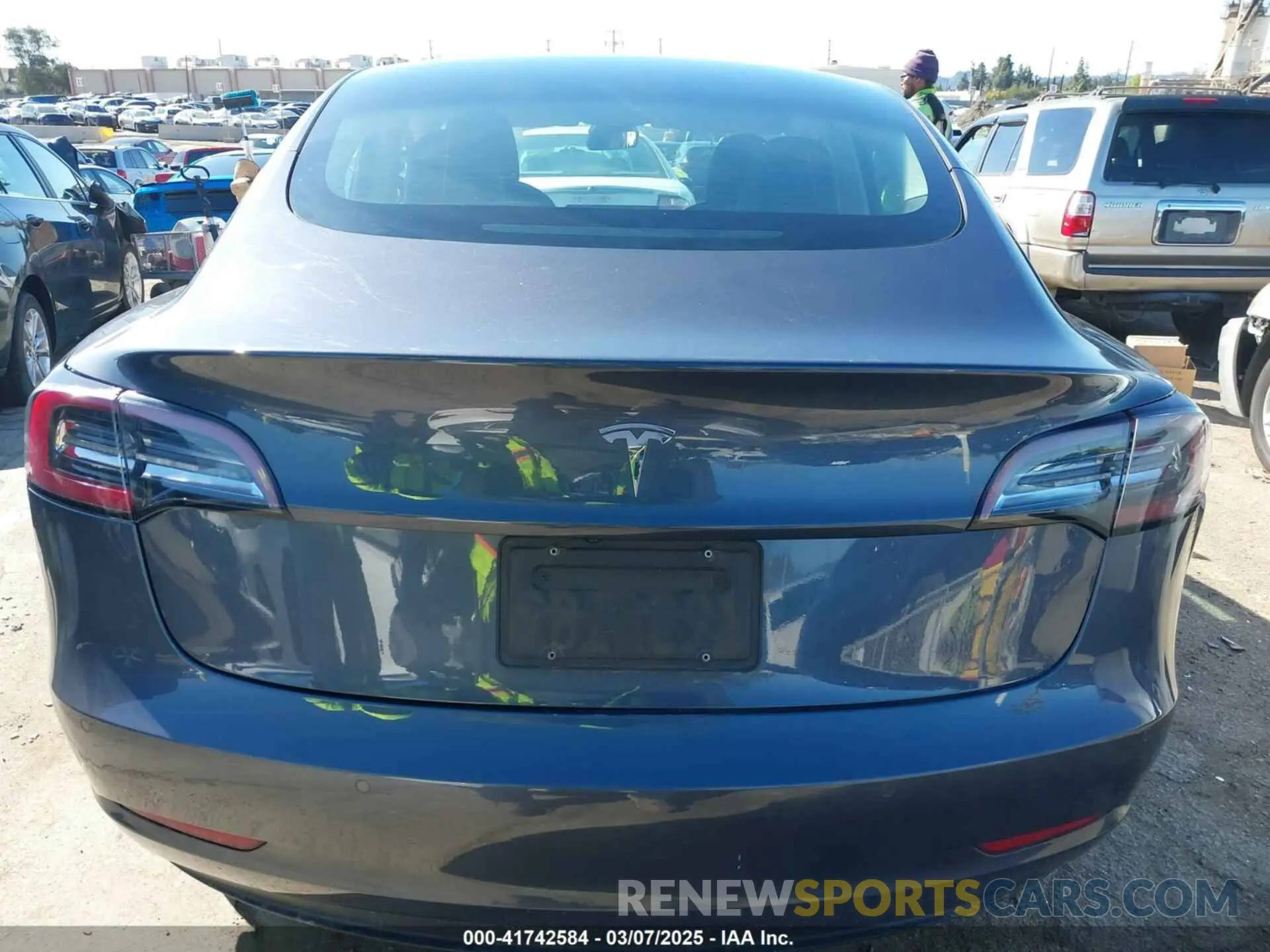 16 fotografías del automóvil dañado 5YJ3E1EA8NF241691 TESLA MODEL 3 2022