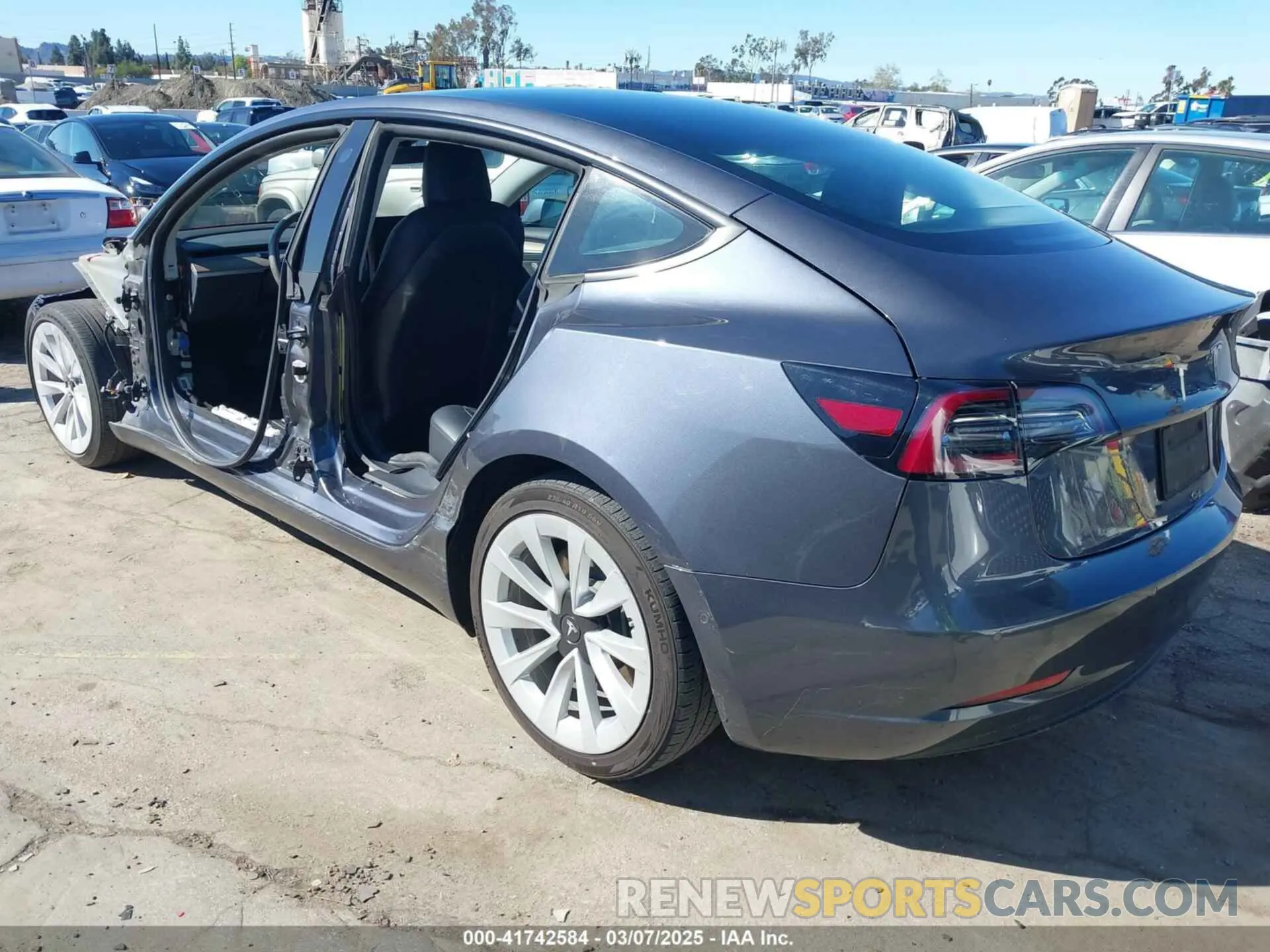 3 fotografías del automóvil dañado 5YJ3E1EA8NF241691 TESLA MODEL 3 2022