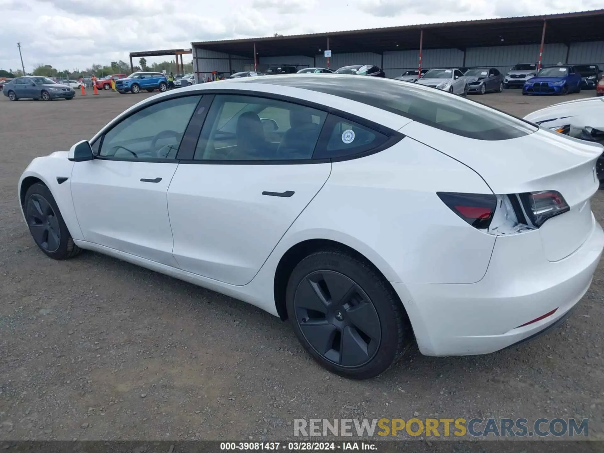 3 fotografías del automóvil dañado 5YJ3E1EA8NF245952 TESLA MODEL 3 2022
