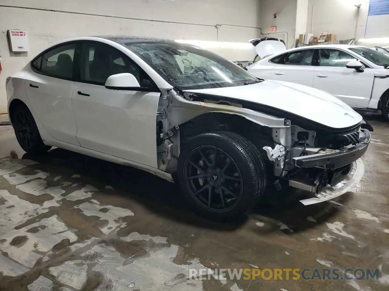 4 fotografías del automóvil dañado 5YJ3E1EA8NF370398 TESLA MODEL 3 2022