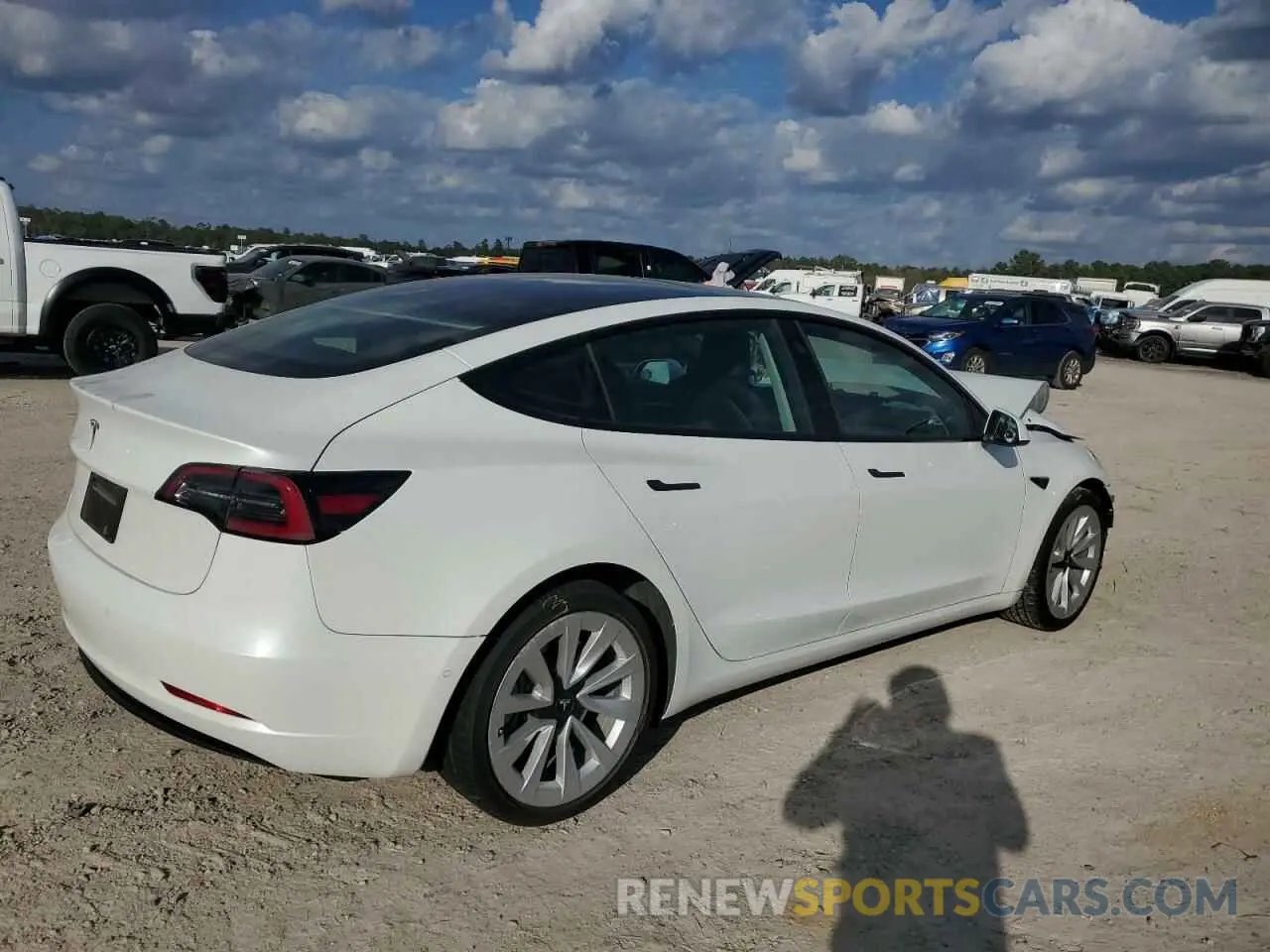 3 fotografías del automóvil dañado 5YJ3E1EA9NF310713 TESLA MODEL 3 2022
