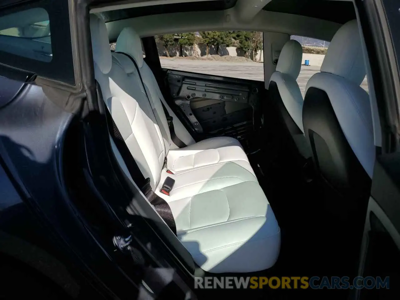 11 fotografías del automóvil dañado 5YJ3E1EA9NF373276 TESLA MODEL 3 2022