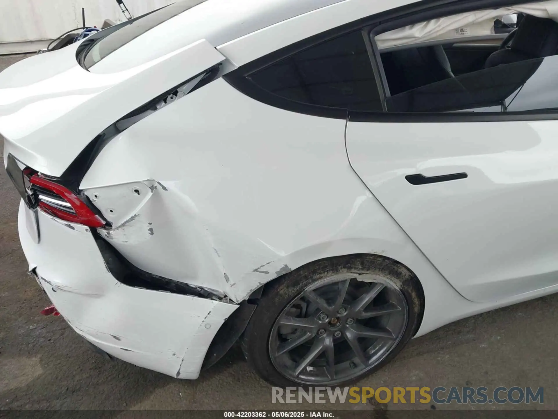 22 fotografías del automóvil dañado 5YJ3E1EAXNF117101 TESLA MODEL 3 2022