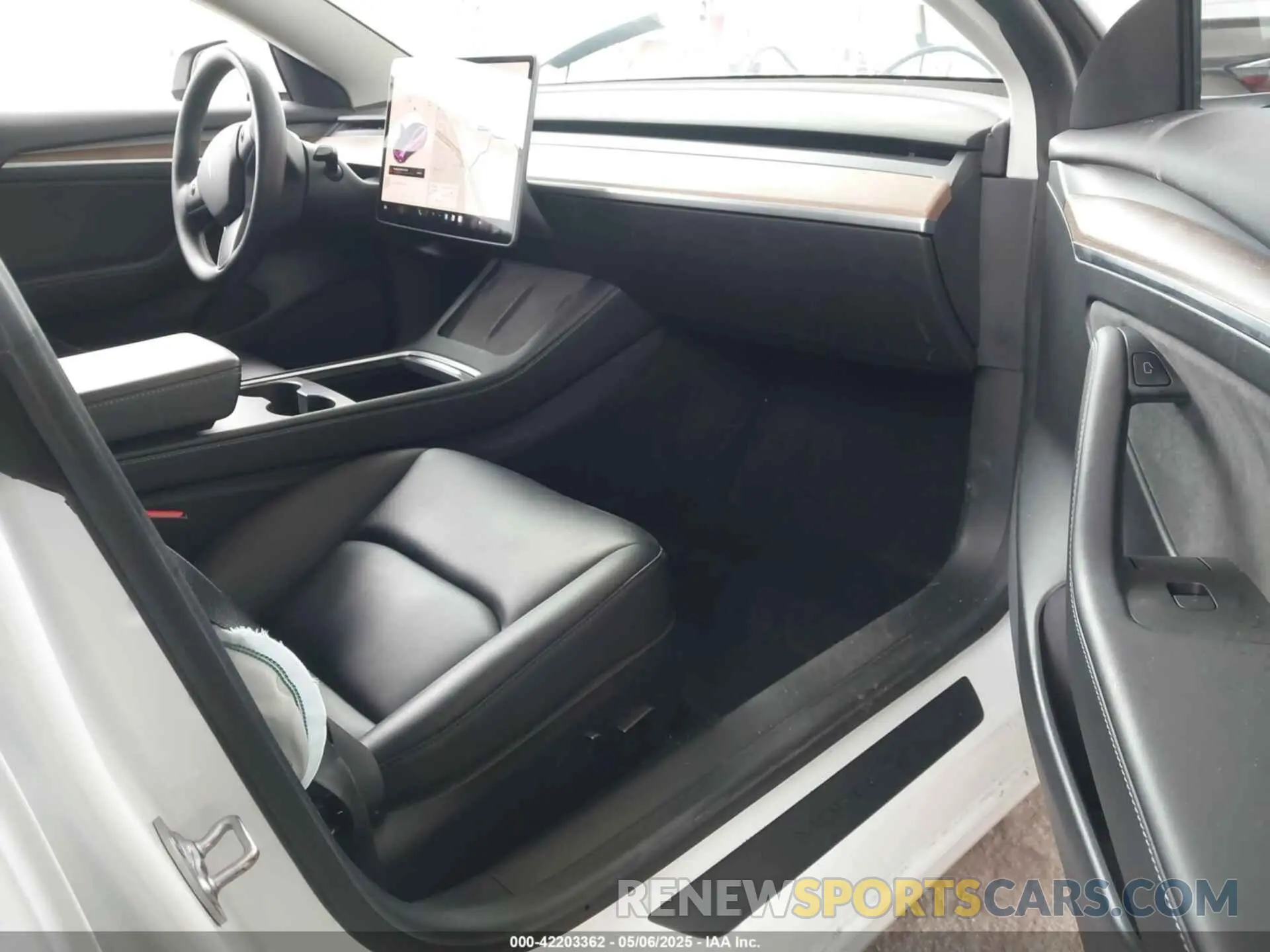 5 fotografías del automóvil dañado 5YJ3E1EAXNF117101 TESLA MODEL 3 2022