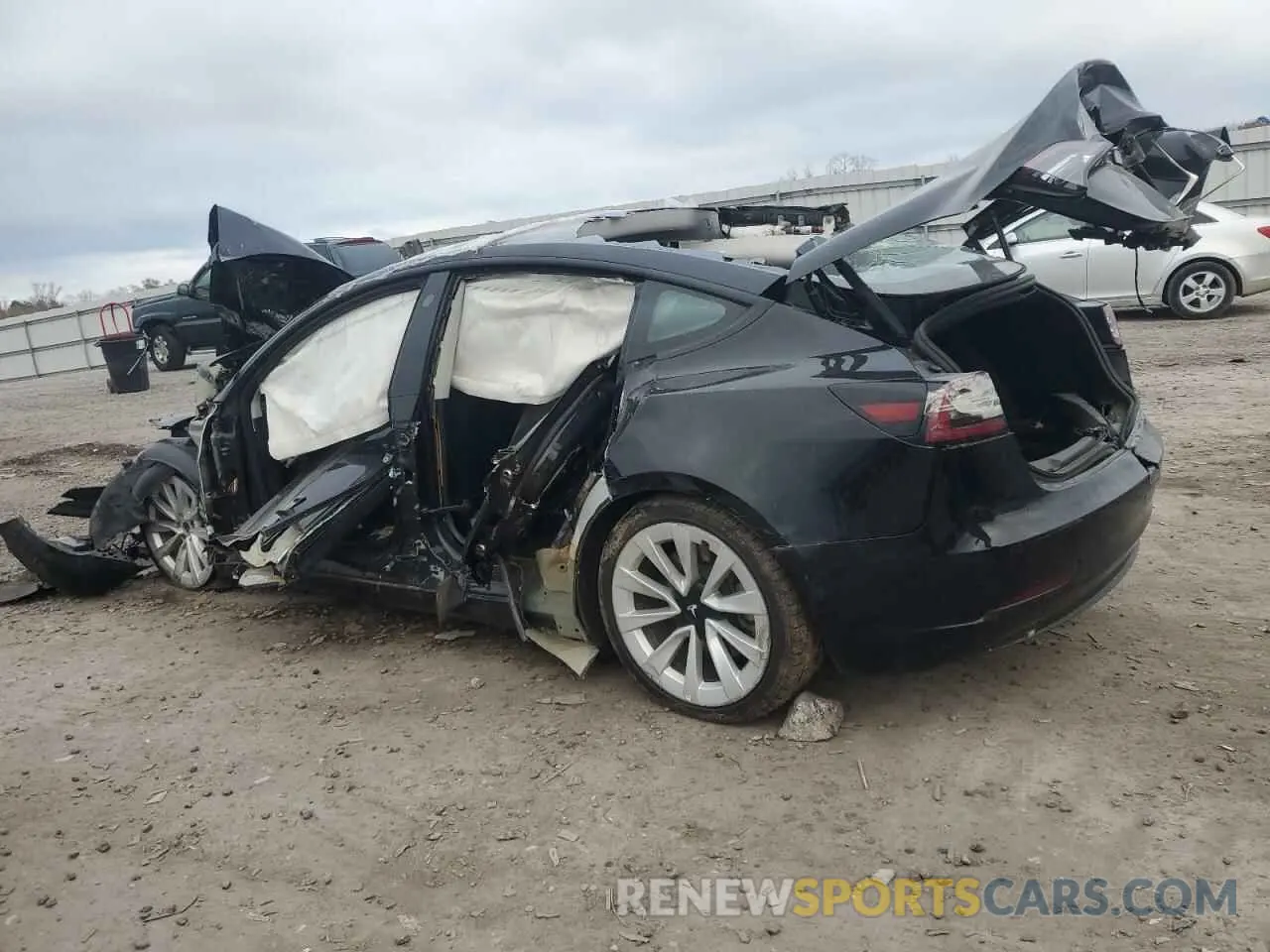 2 fotografías del automóvil dañado 5YJ3E1EAXNF286079 TESLA MODEL 3 2022