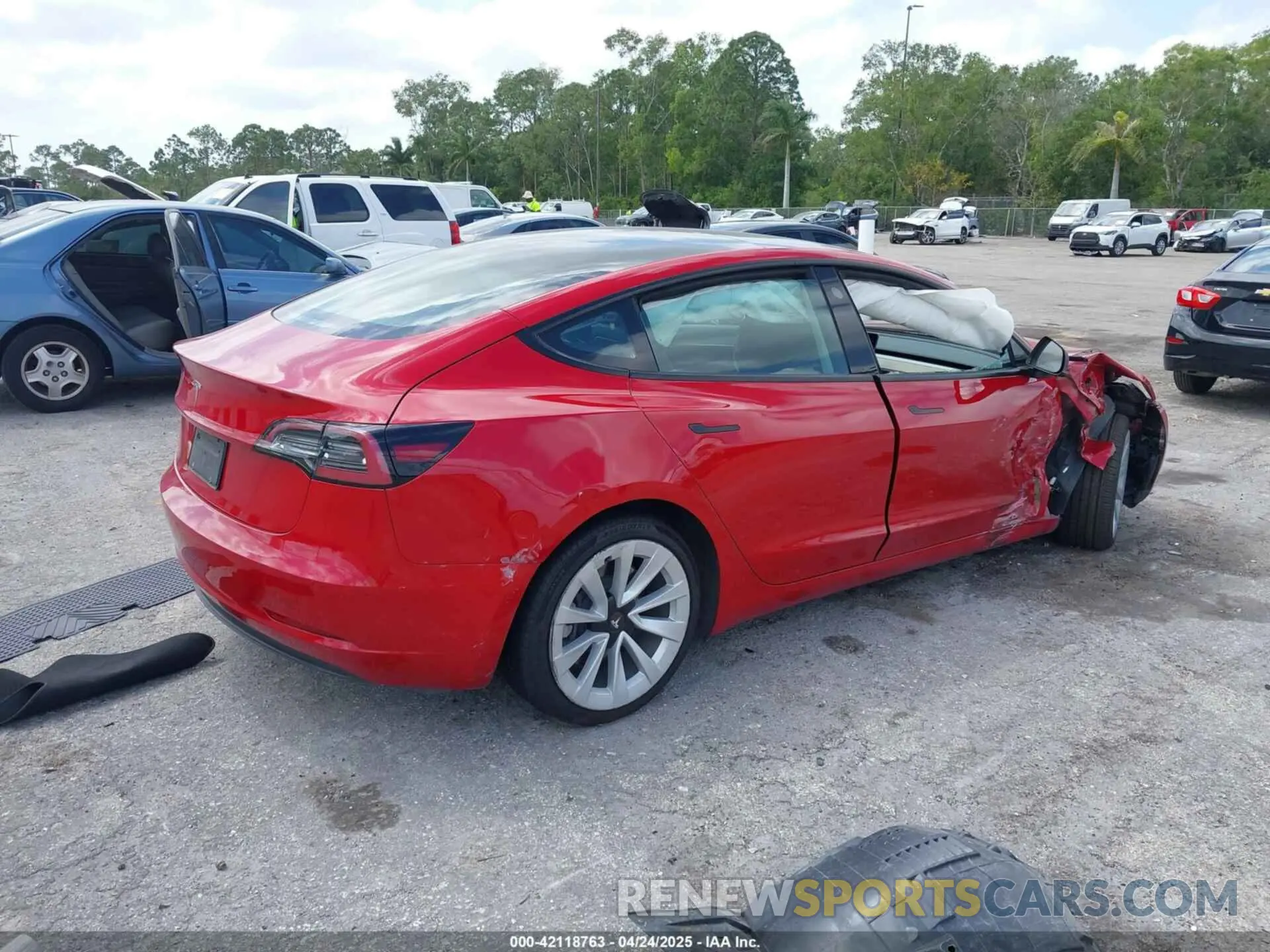 4 fotografías del automóvil dañado 5YJ3E1EAXNF288351 TESLA MODEL 3 2022