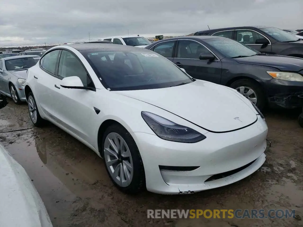 4 fotografías del automóvil dañado 5YJ3E1EAXNF371388 TESLA MODEL 3 2022