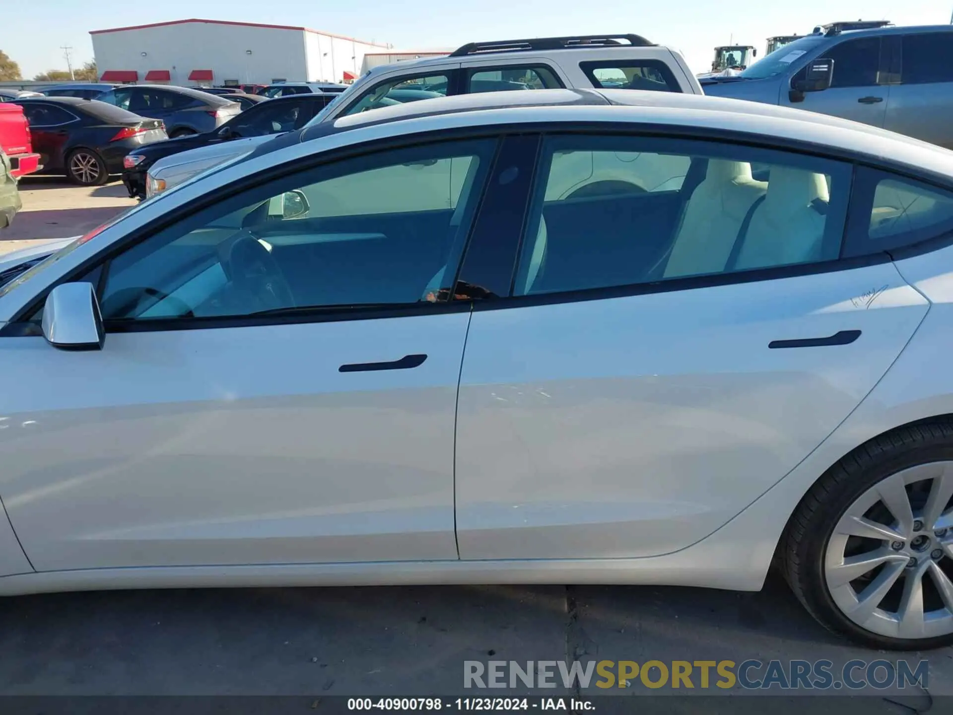 14 fotografías del automóvil dañado 5YJ3E1EB0NF114507 TESLA MODEL 3 2022
