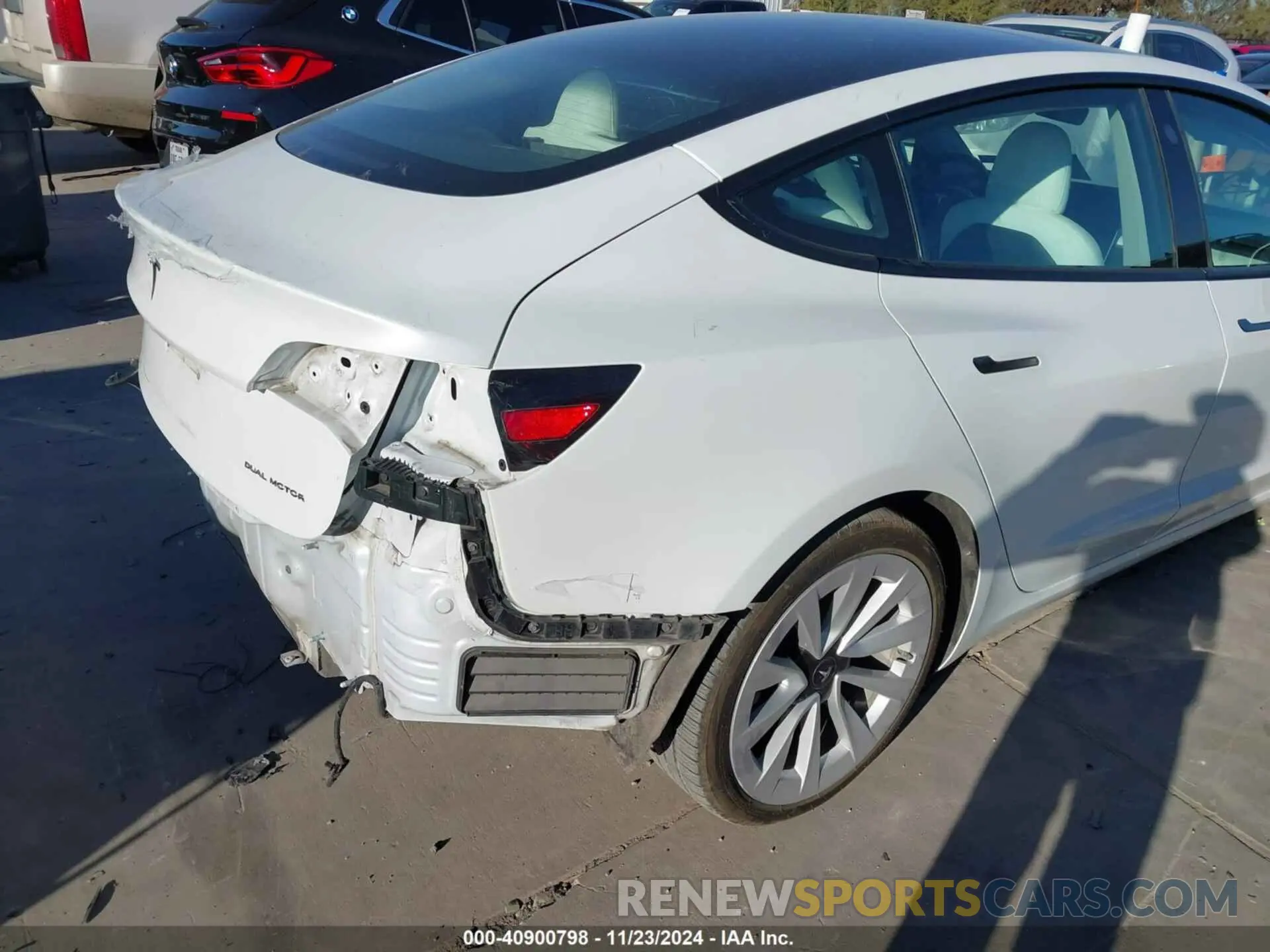 20 fotografías del automóvil dañado 5YJ3E1EB0NF114507 TESLA MODEL 3 2022
