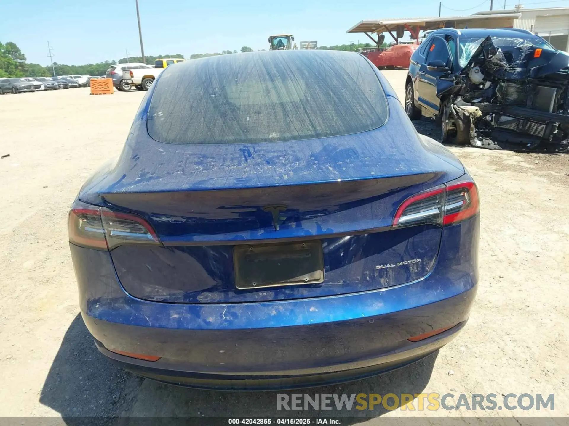 16 fotografías del automóvil dañado 5YJ3E1EB0NF115060 TESLA MODEL 3 2022