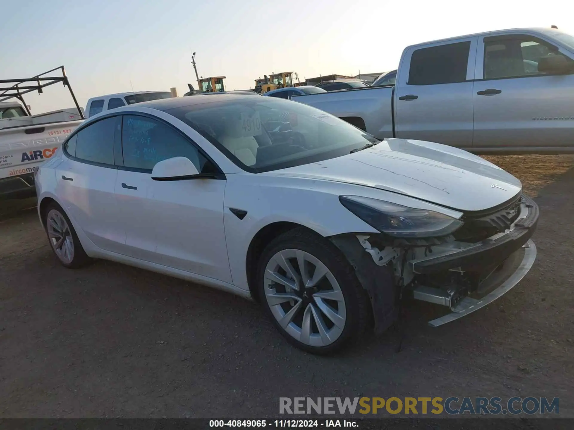 13 fotografías del automóvil dañado 5YJ3E1EB0NF115284 TESLA MODEL 3 2022