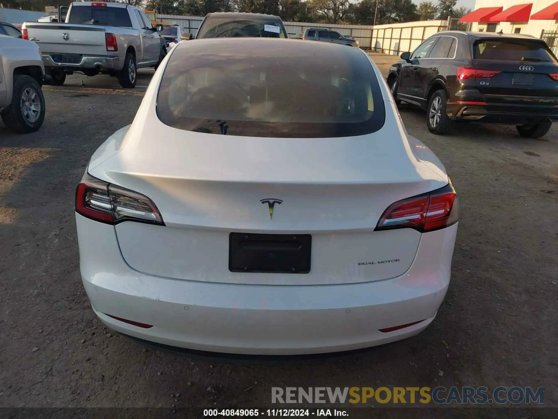 16 fotografías del automóvil dañado 5YJ3E1EB0NF115284 TESLA MODEL 3 2022