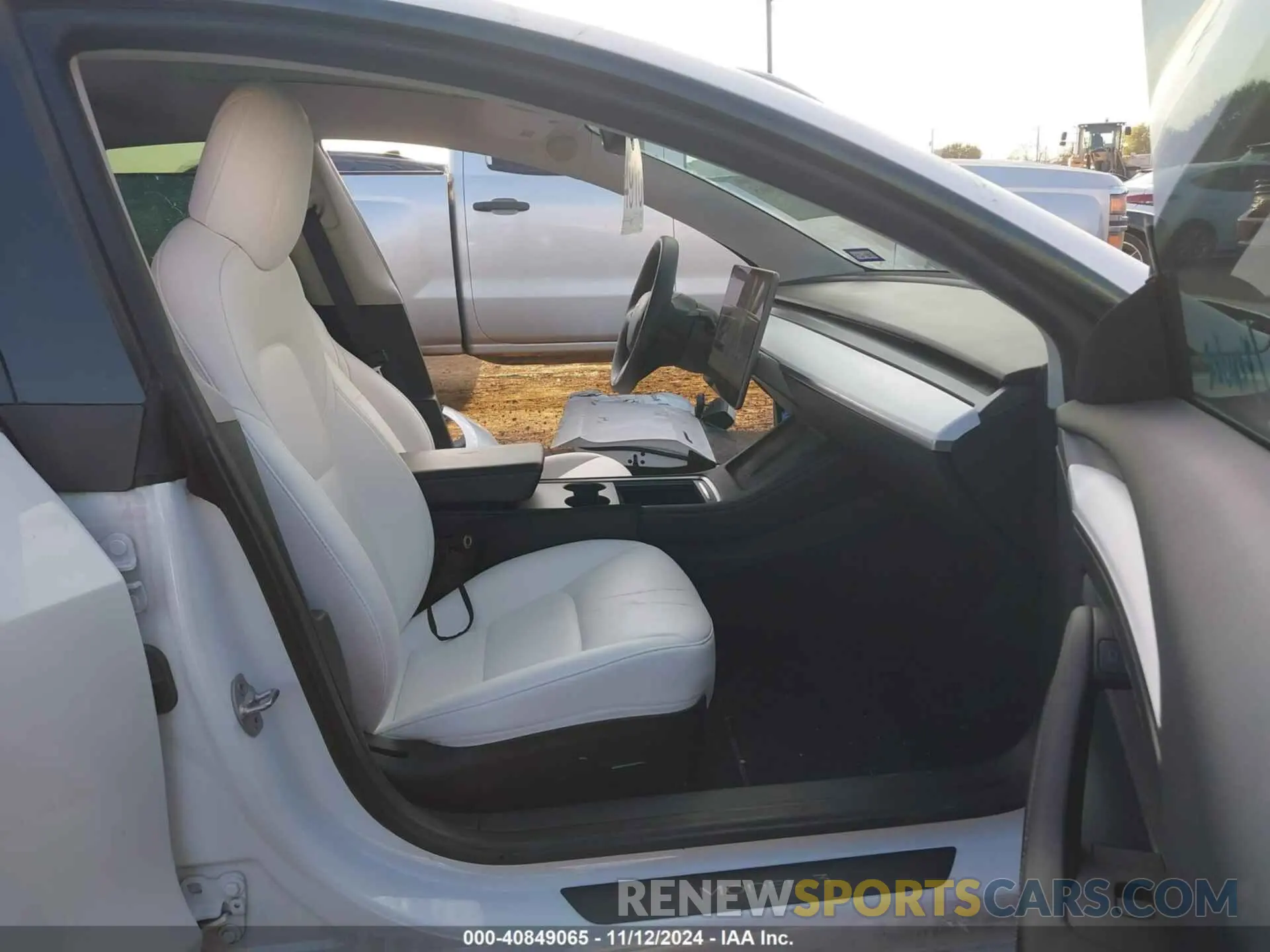 5 fotografías del automóvil dañado 5YJ3E1EB0NF115284 TESLA MODEL 3 2022