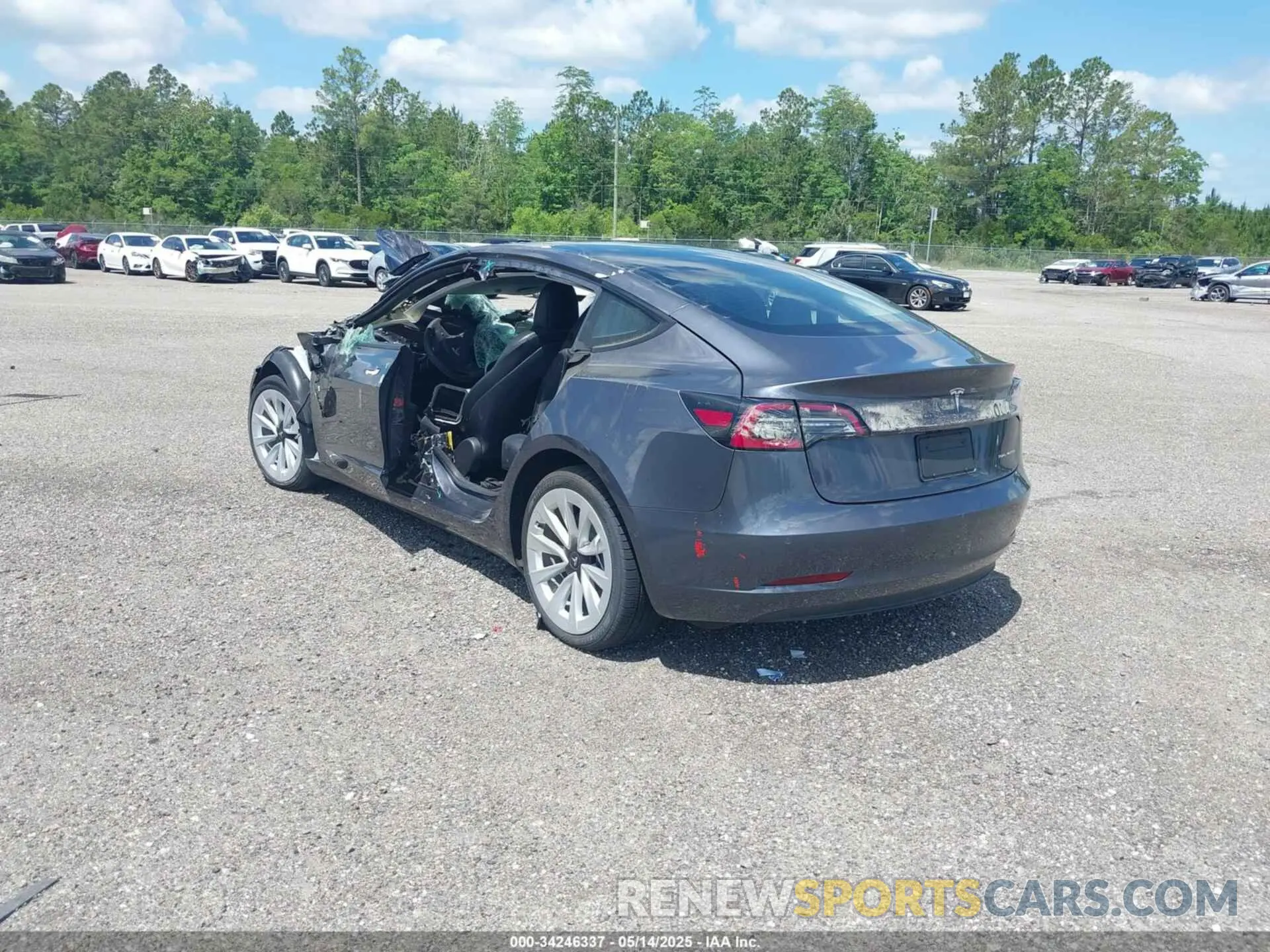 3 fotografías del automóvil dañado 5YJ3E1EB0NF124664 TESLA MODEL 3 2022