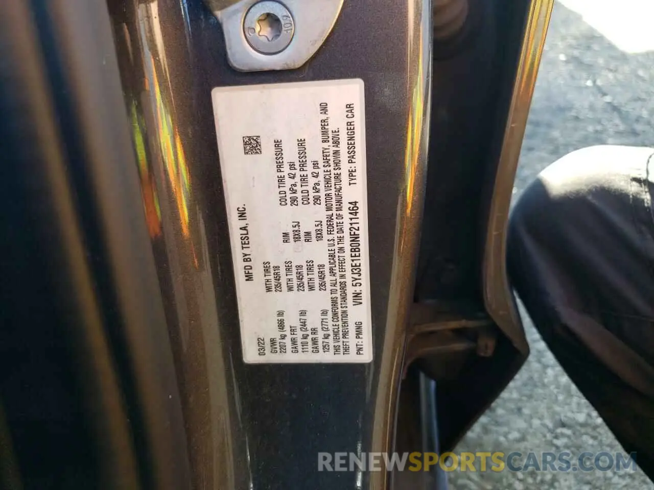 12 fotografías del automóvil dañado 5YJ3E1EB0NF211464 TESLA MODEL 3 2022