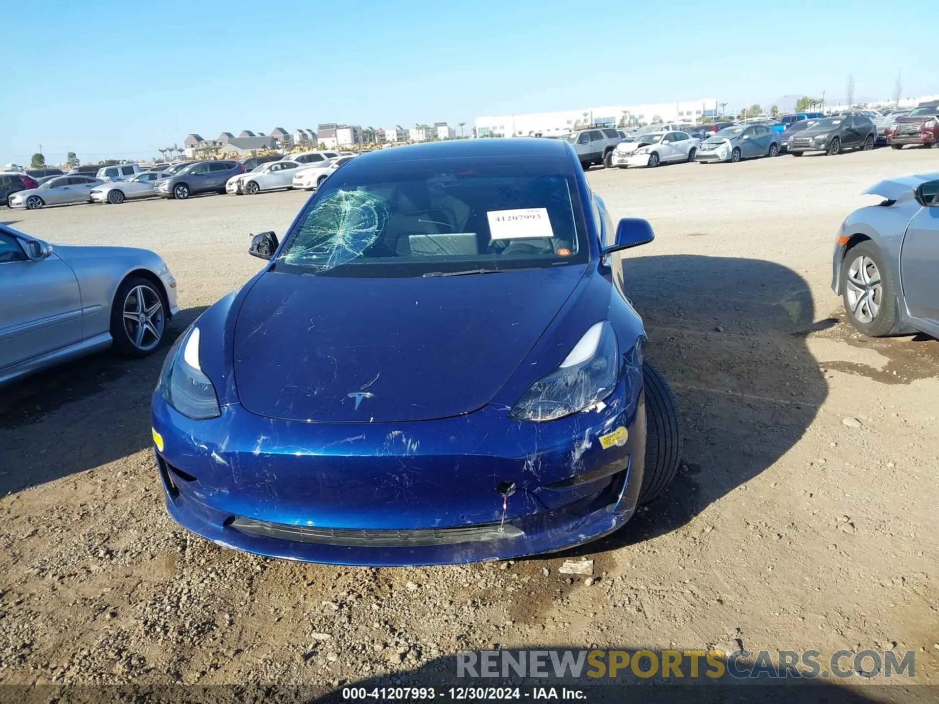 11 fotografías del automóvil dañado 5YJ3E1EB0NF240348 TESLA MODEL 3 2022